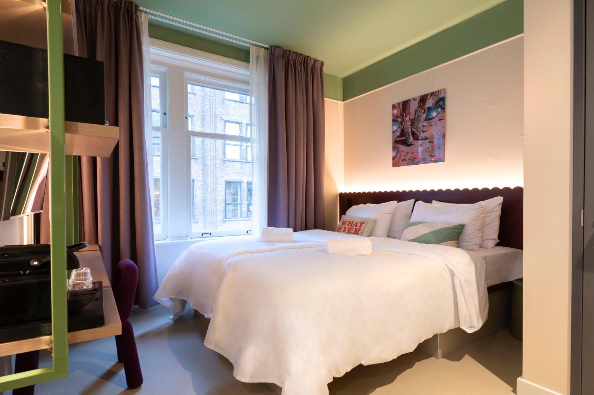 Deluxe Quadruple Room,1746823766:JPEG