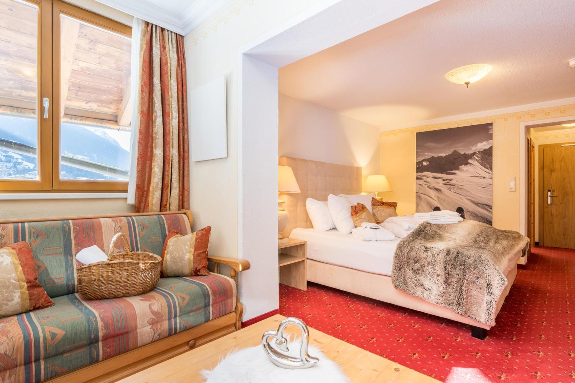 Superior Double Room,1746854087:JPEG