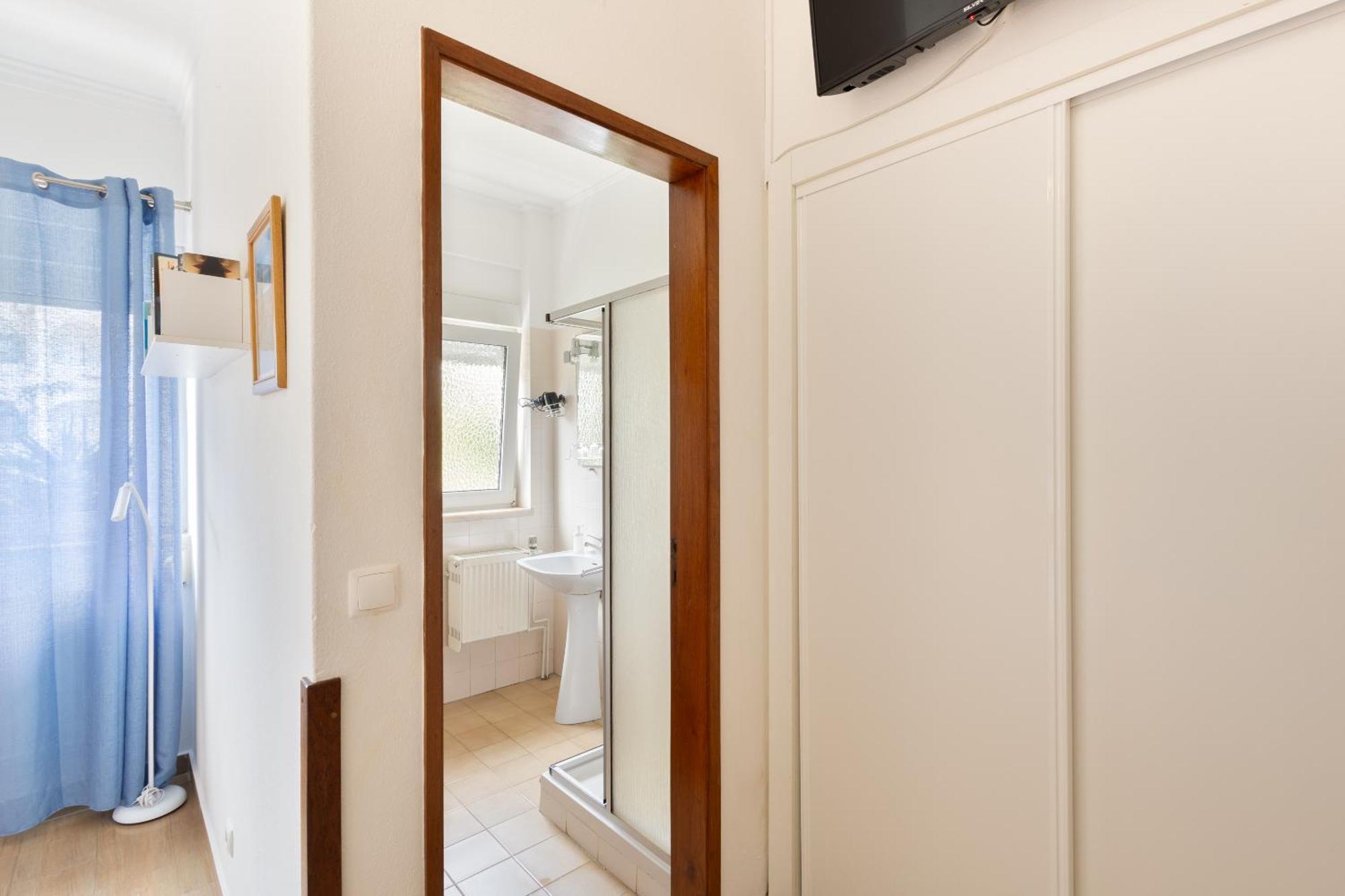 Quarto Twin Standard