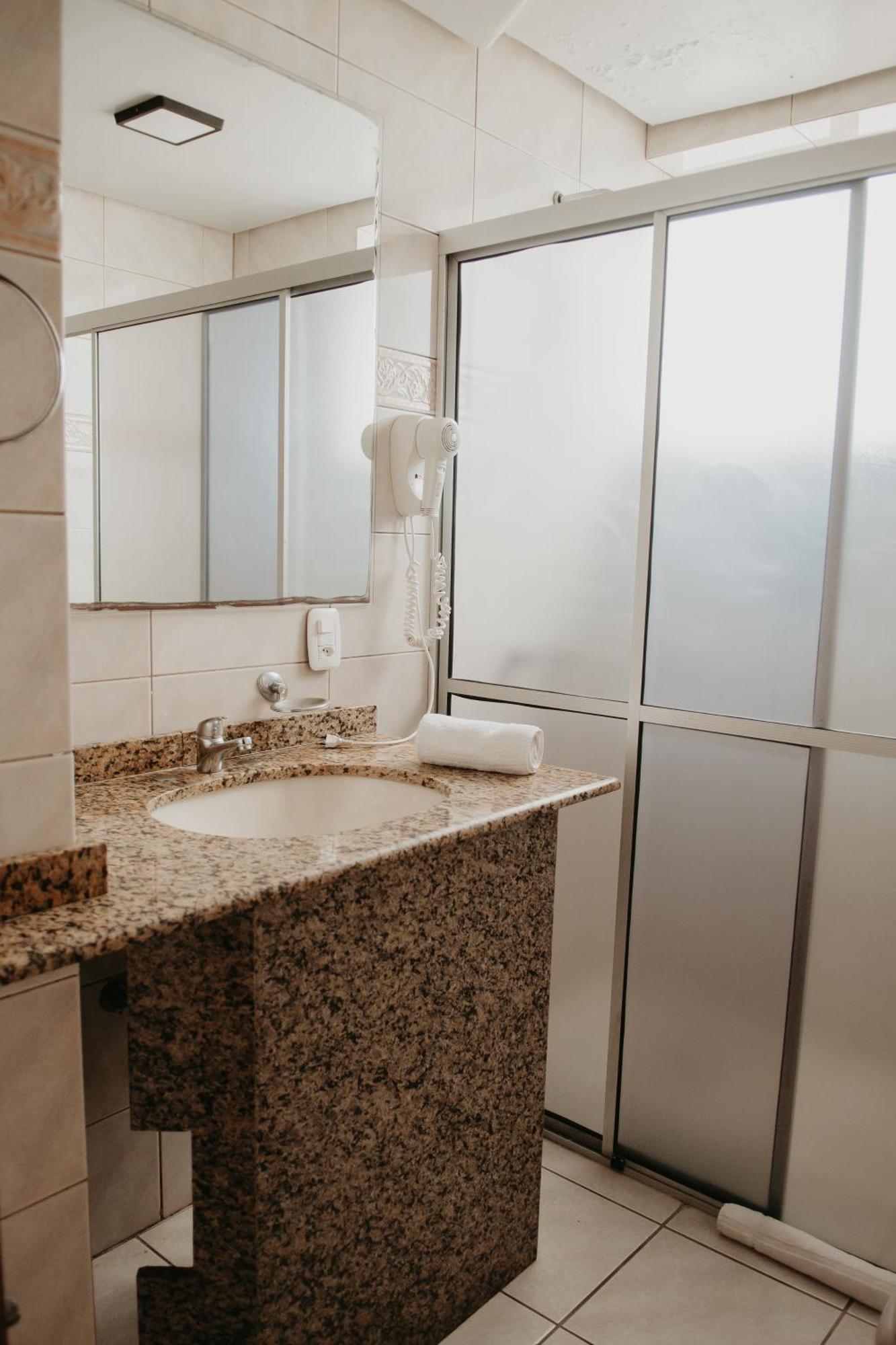 Quarto Superior com 2 Camas de Solteiro