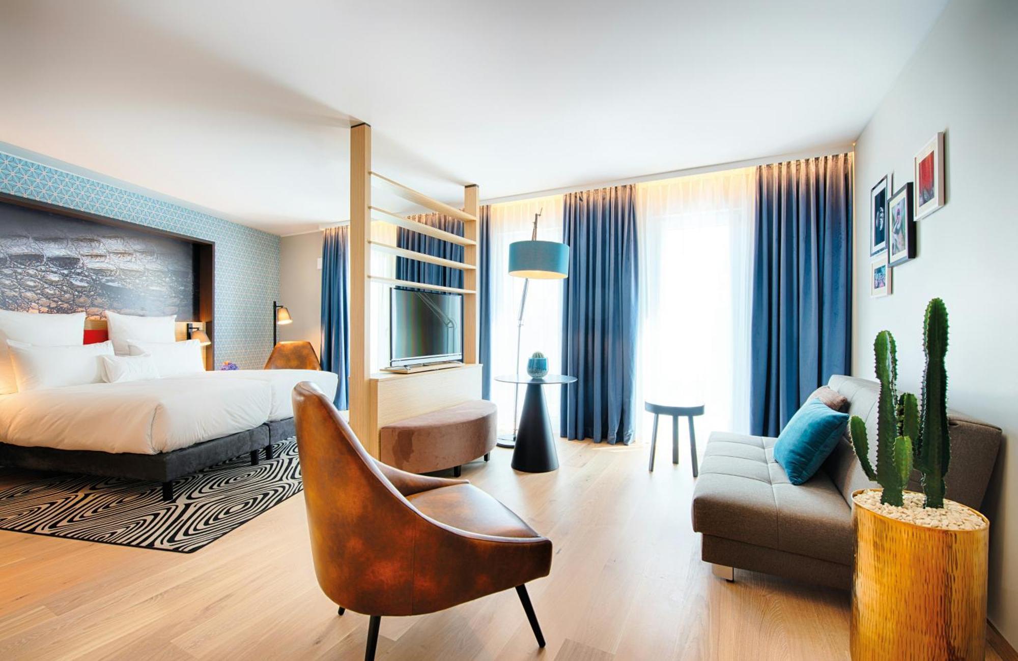 Junior Suite,1747019165:JPEG