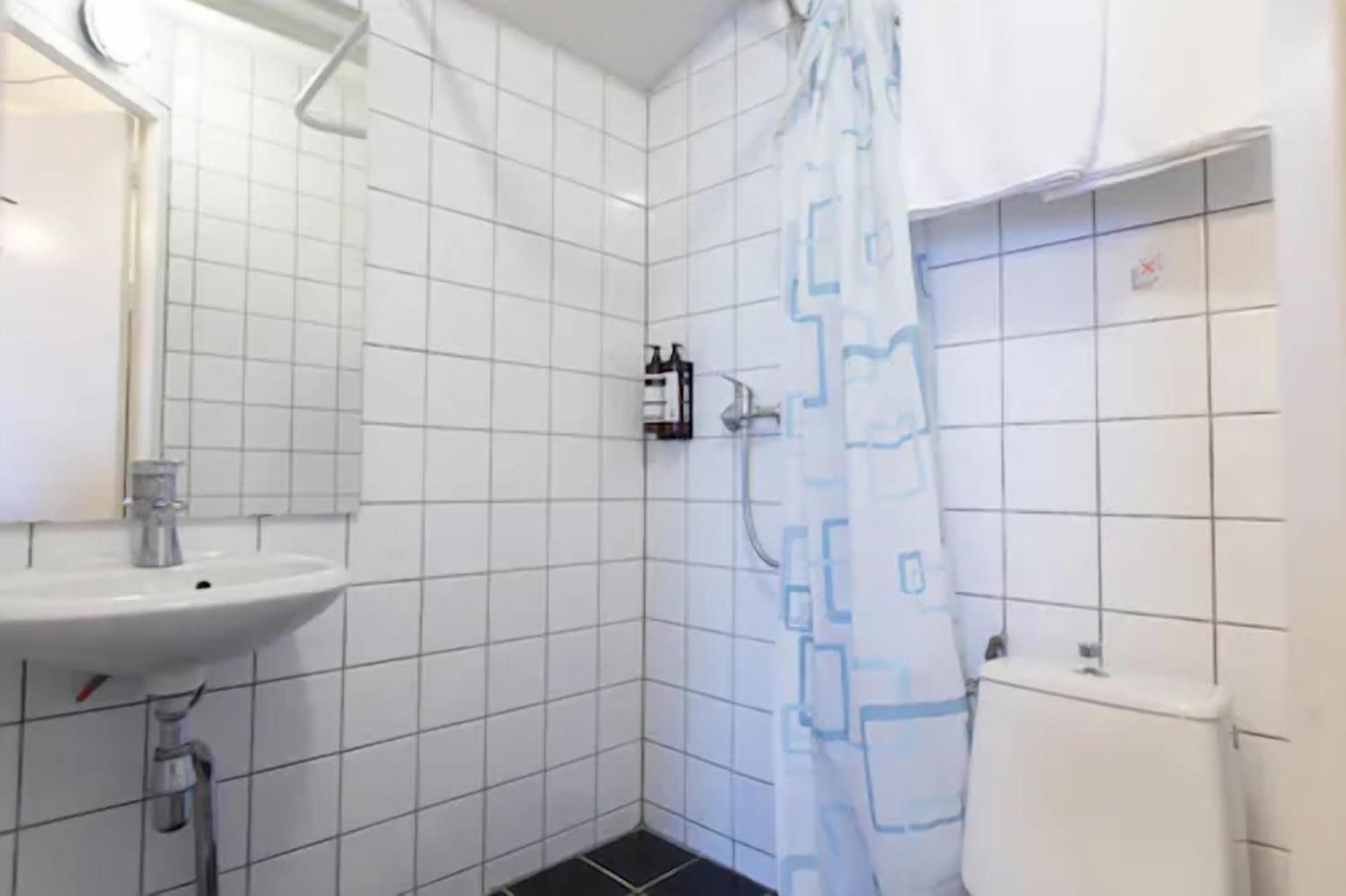 Budget Double Room,1756400192:JPEG