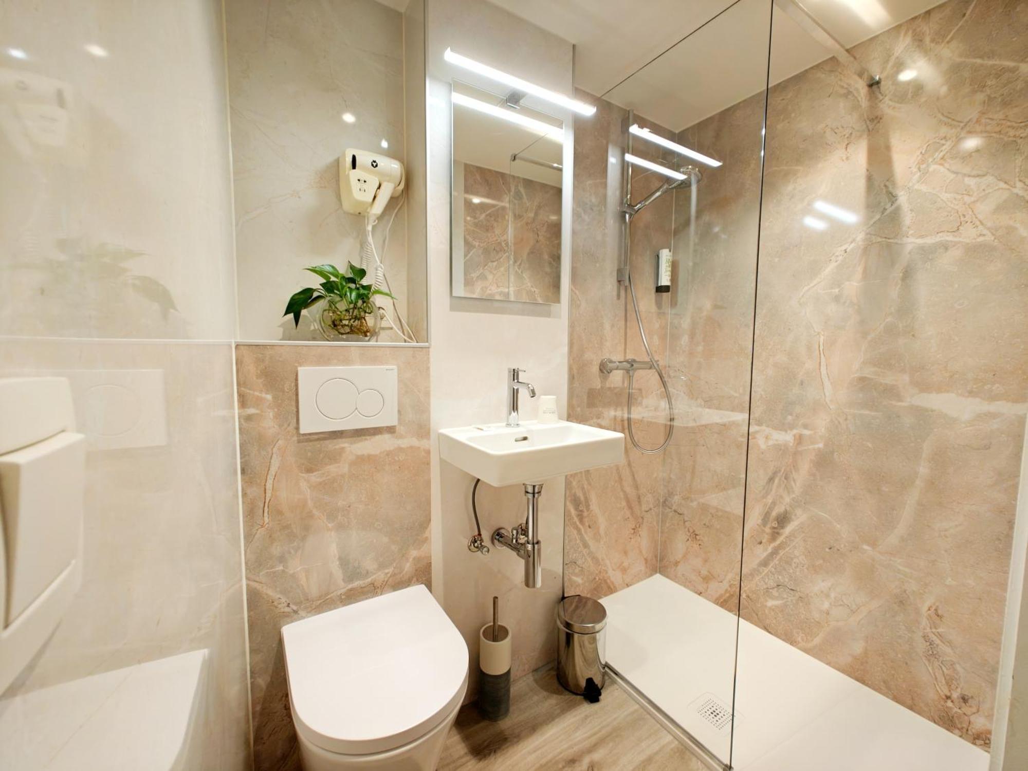 Standard Double Room,1758569364:JPEG