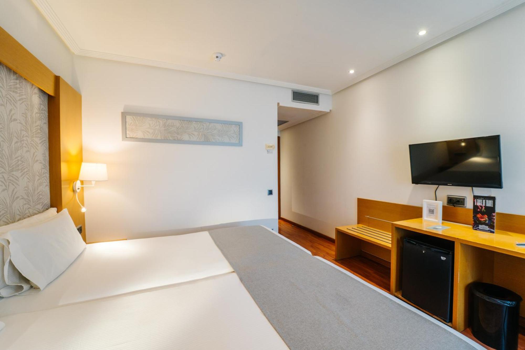 Chambre Double (1 Adulte et 1 Enfant)