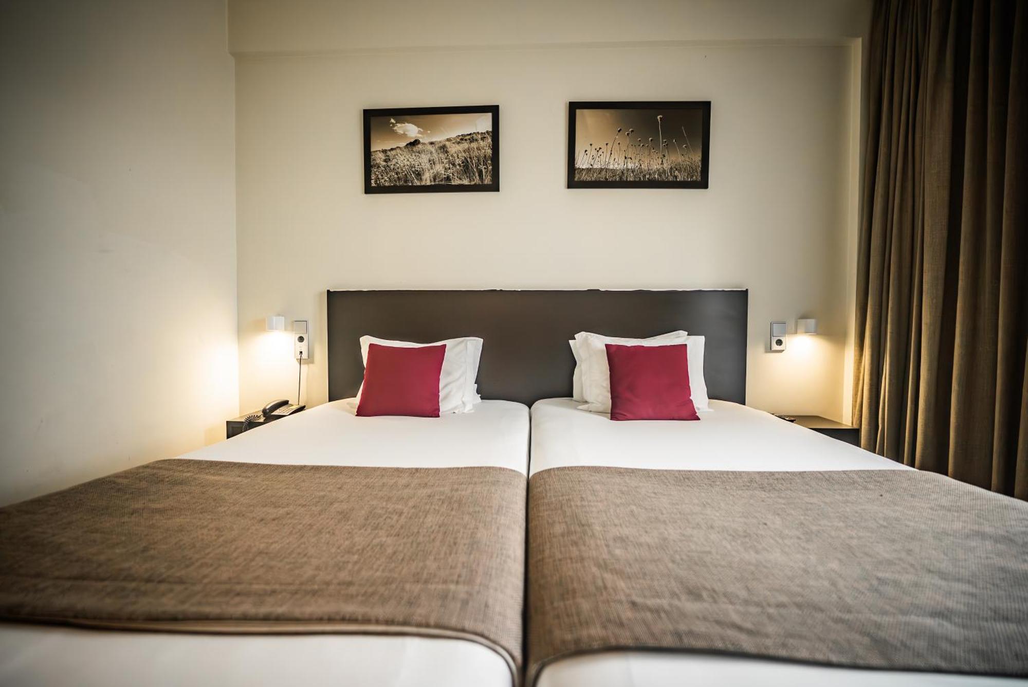 Double or Twin Room,1756509414:JPEG