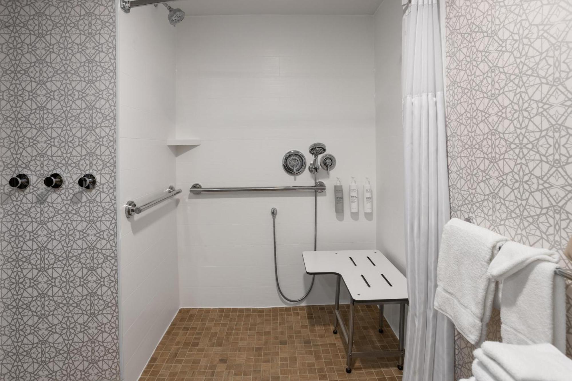 King Room with Roll-In Shower - Mobility/Hearing Accessible