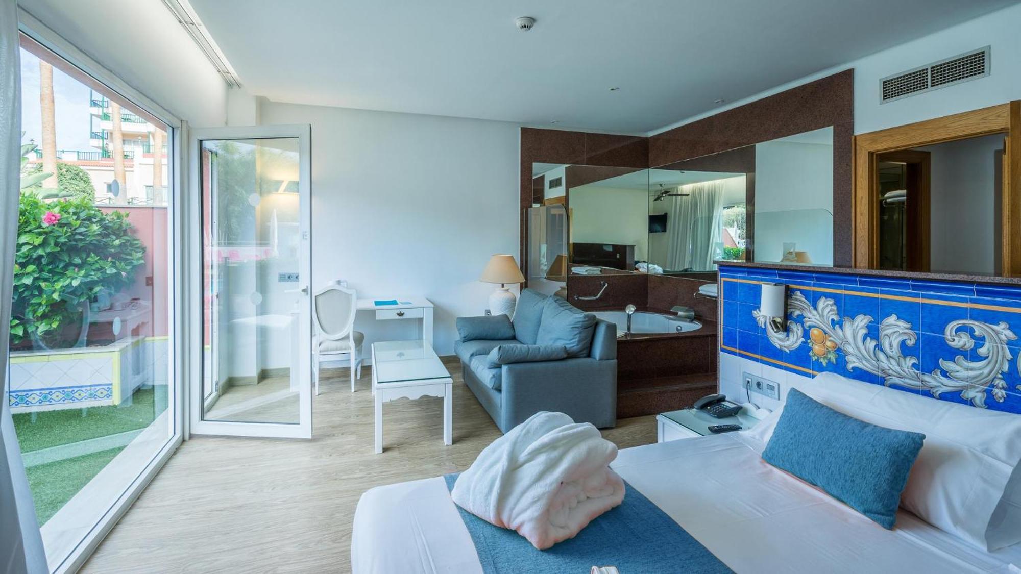 Junior Suite,1758278962:JPEG