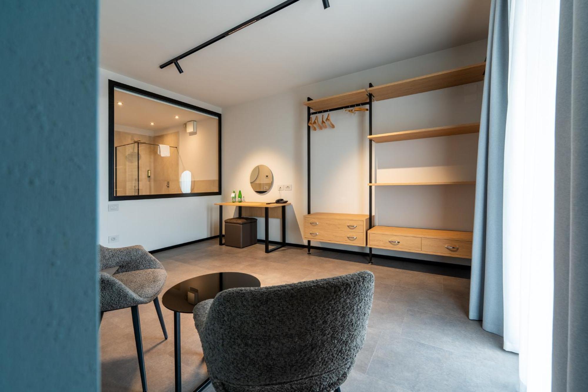 Suite mit Kingsize-Bett mit Whirlpool
