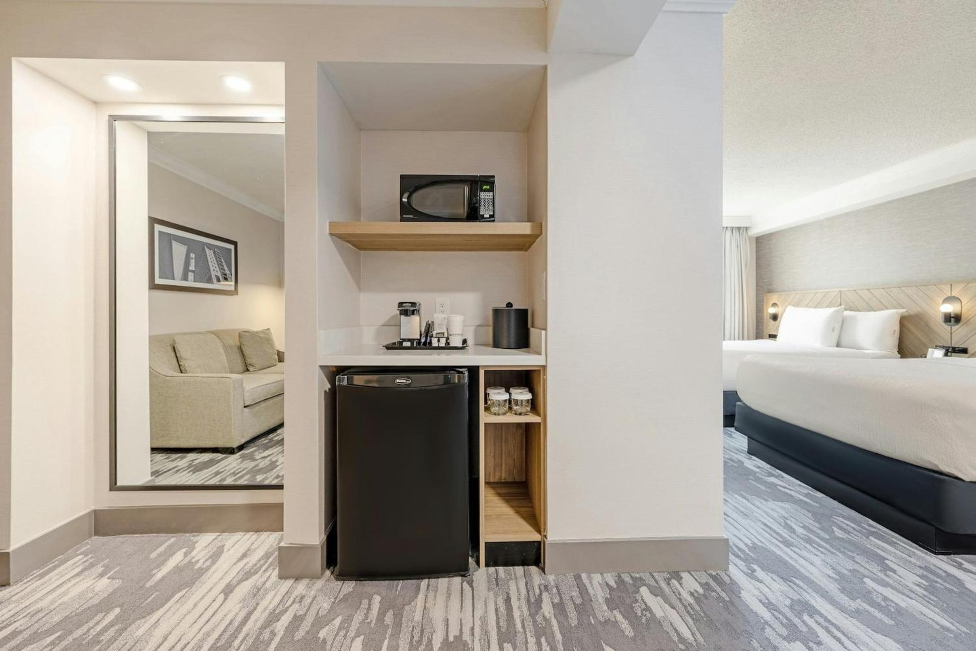 Suite Standard avec 2 Lits Queen-Size et Canapé-Lit