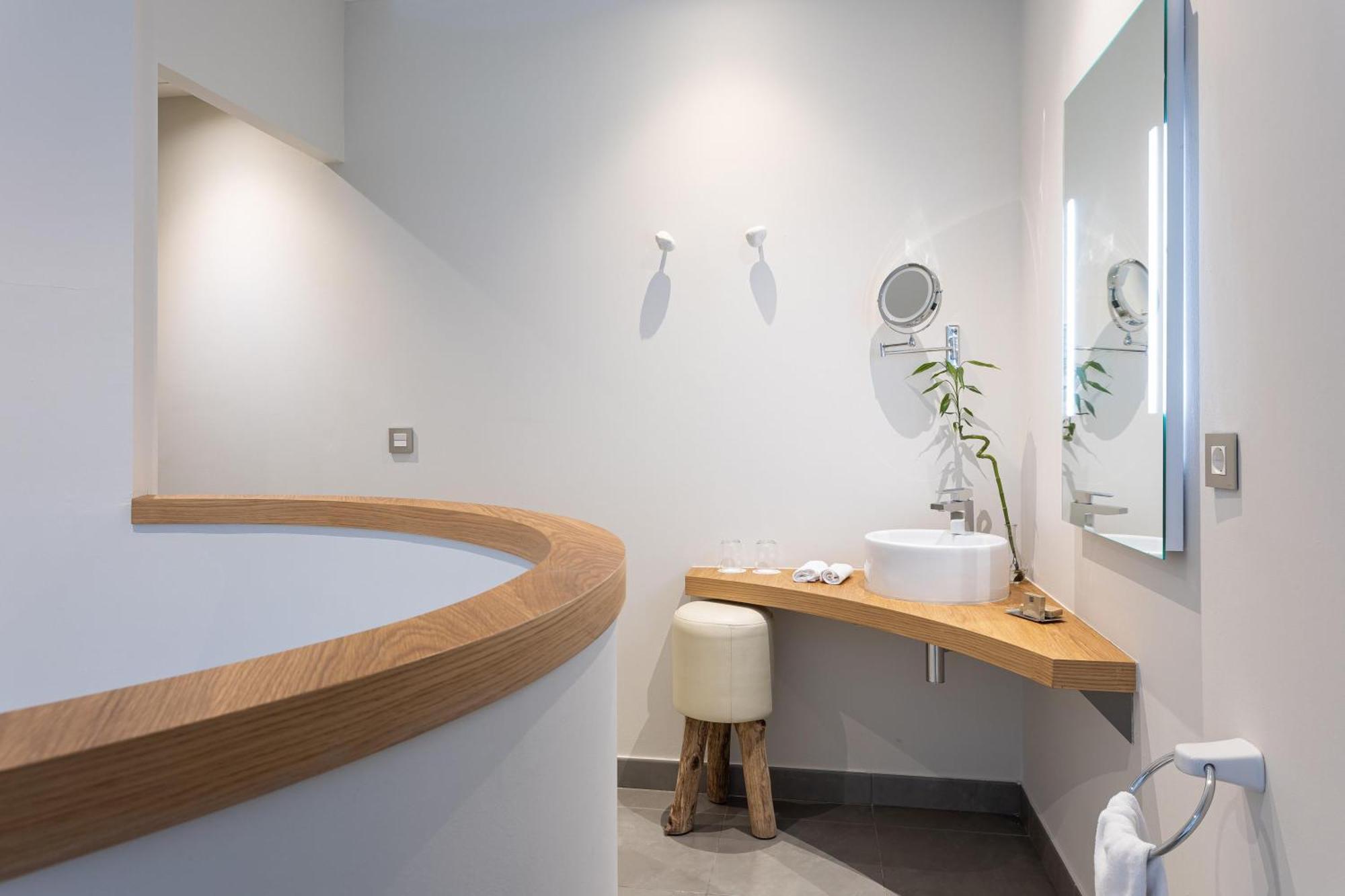 Suite Dúplex con cama extragrande y vistas al mar