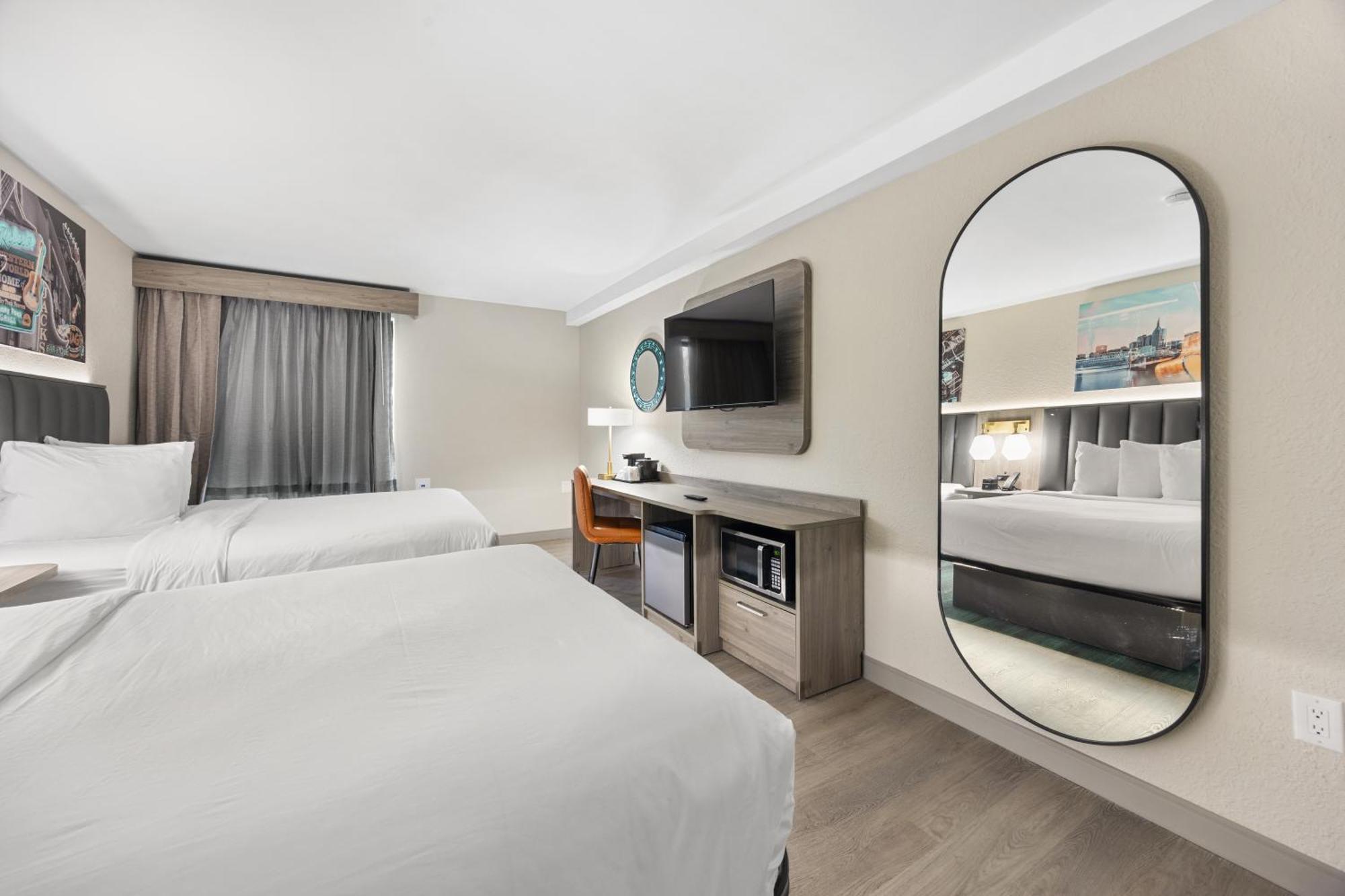 Deluxe Queen Room Two Queen Beds