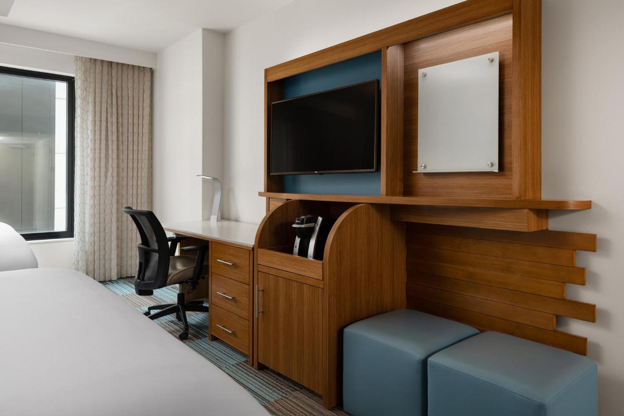 King Room - Mobility Access/Hearing Accessible