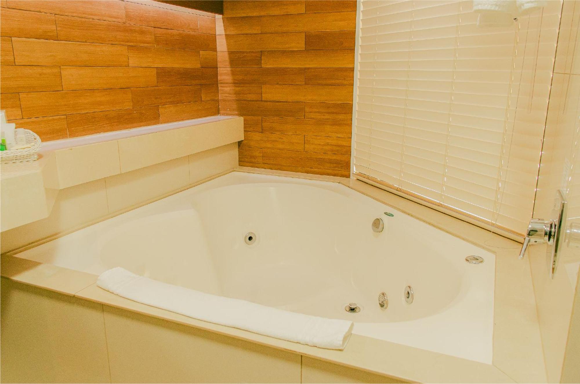 Suite with Garden View,1758535776:JPEG