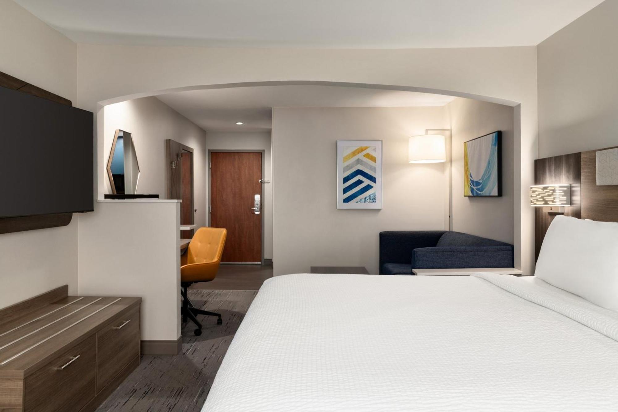 King Suite with Sofa Bed