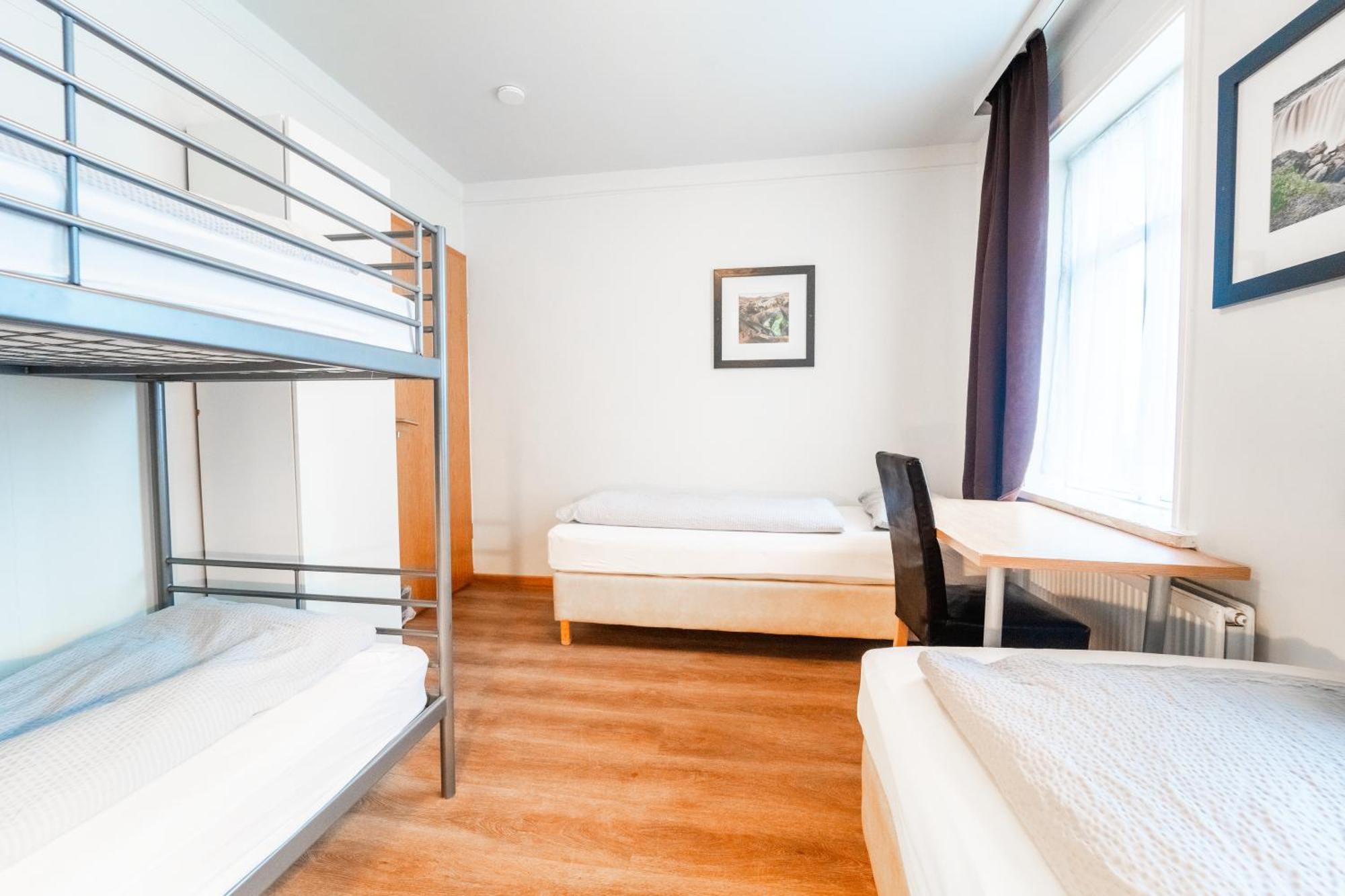 Chambre Familiale avec Salle de Bains Commune