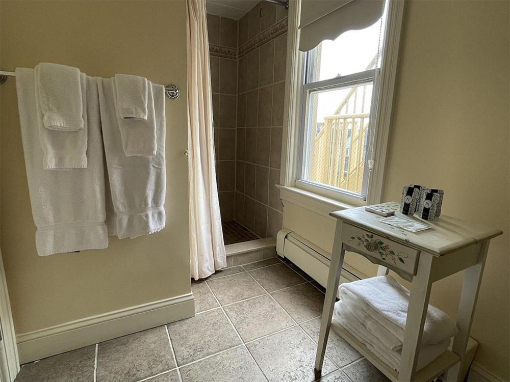 Queen Room with Sea View