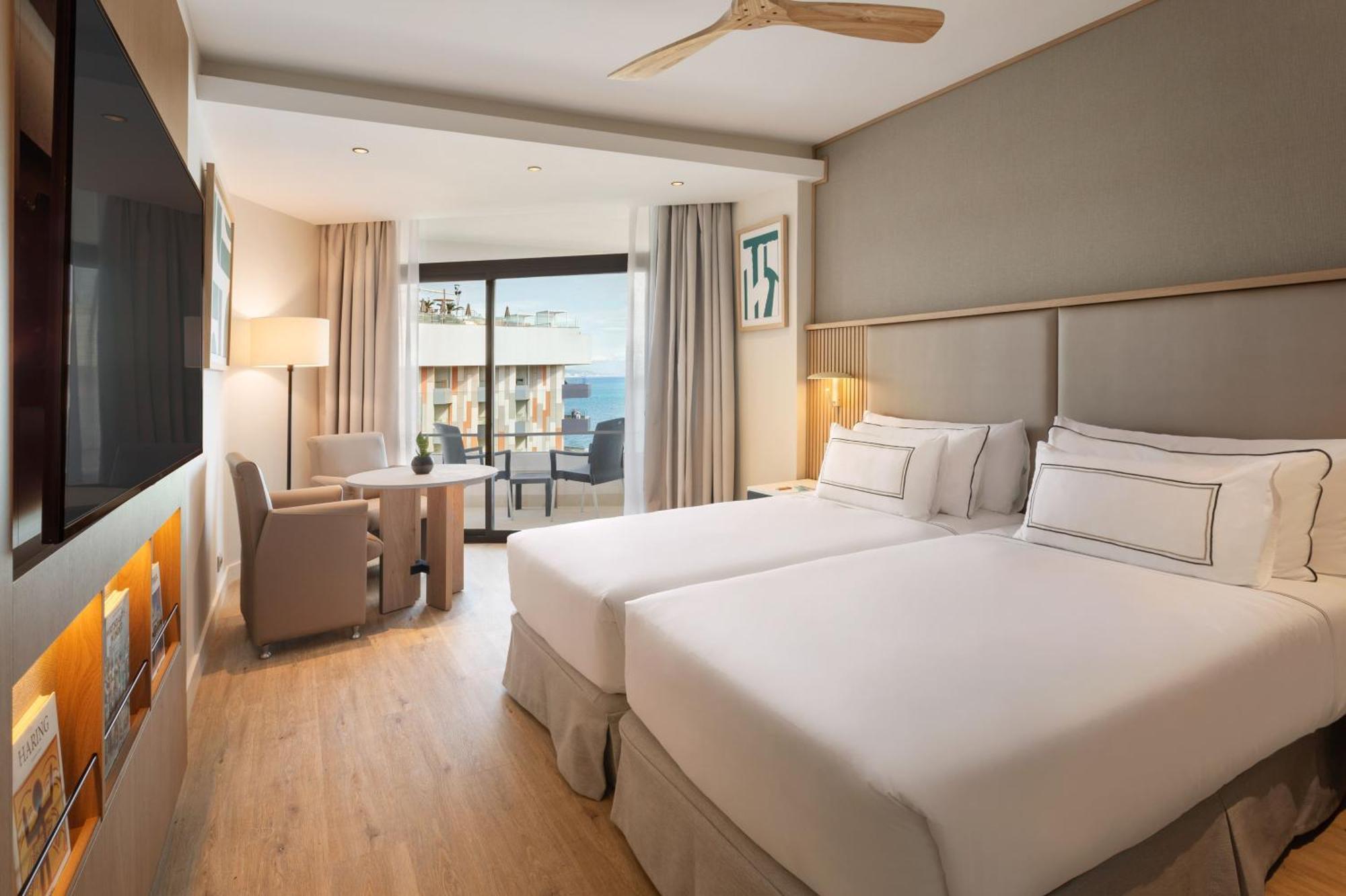 Deluxe Double or Twin Room with Sea View,1765151027:JPEG