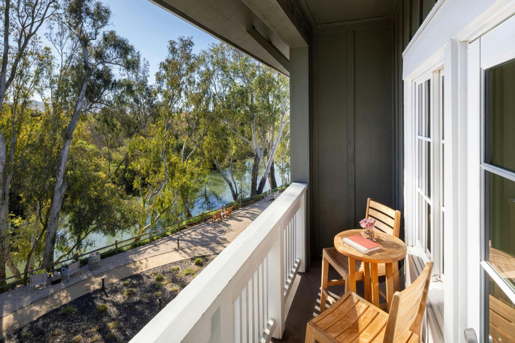 Deluxe King Room with Sofa Bed and Balcony - River View,1765172663:JPEG