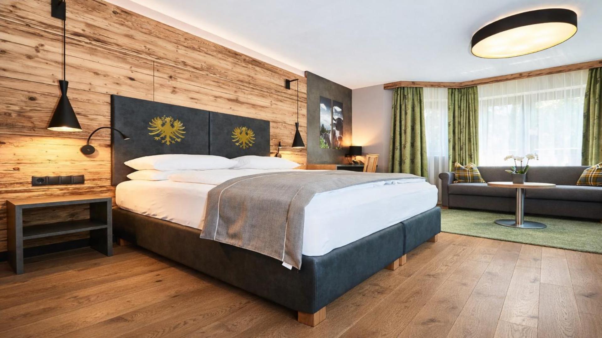 Junior Suite,1765190193:JPEG