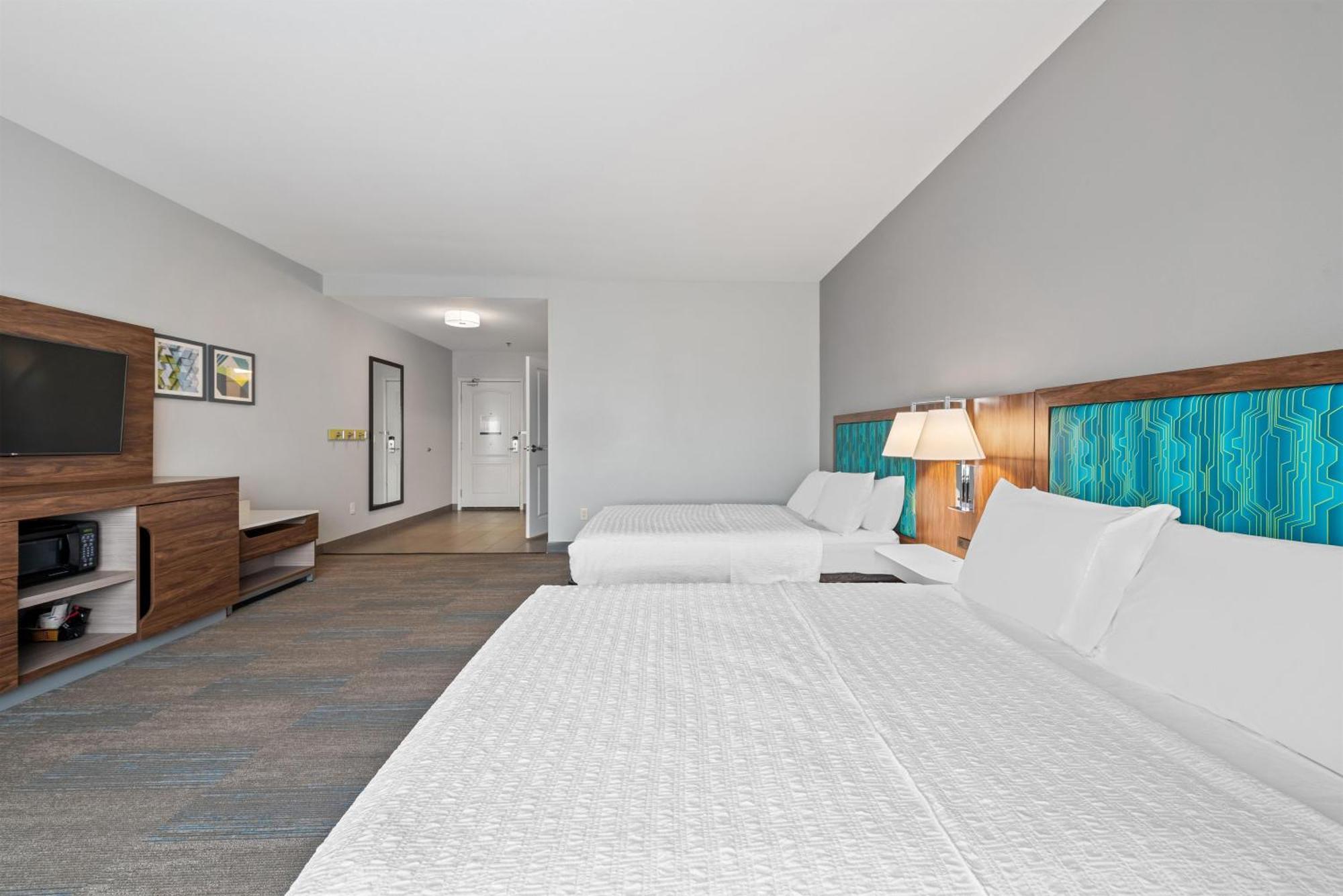Queen Room with Two Queen Beds - Mobility and Hearing Access/Non-Smoking