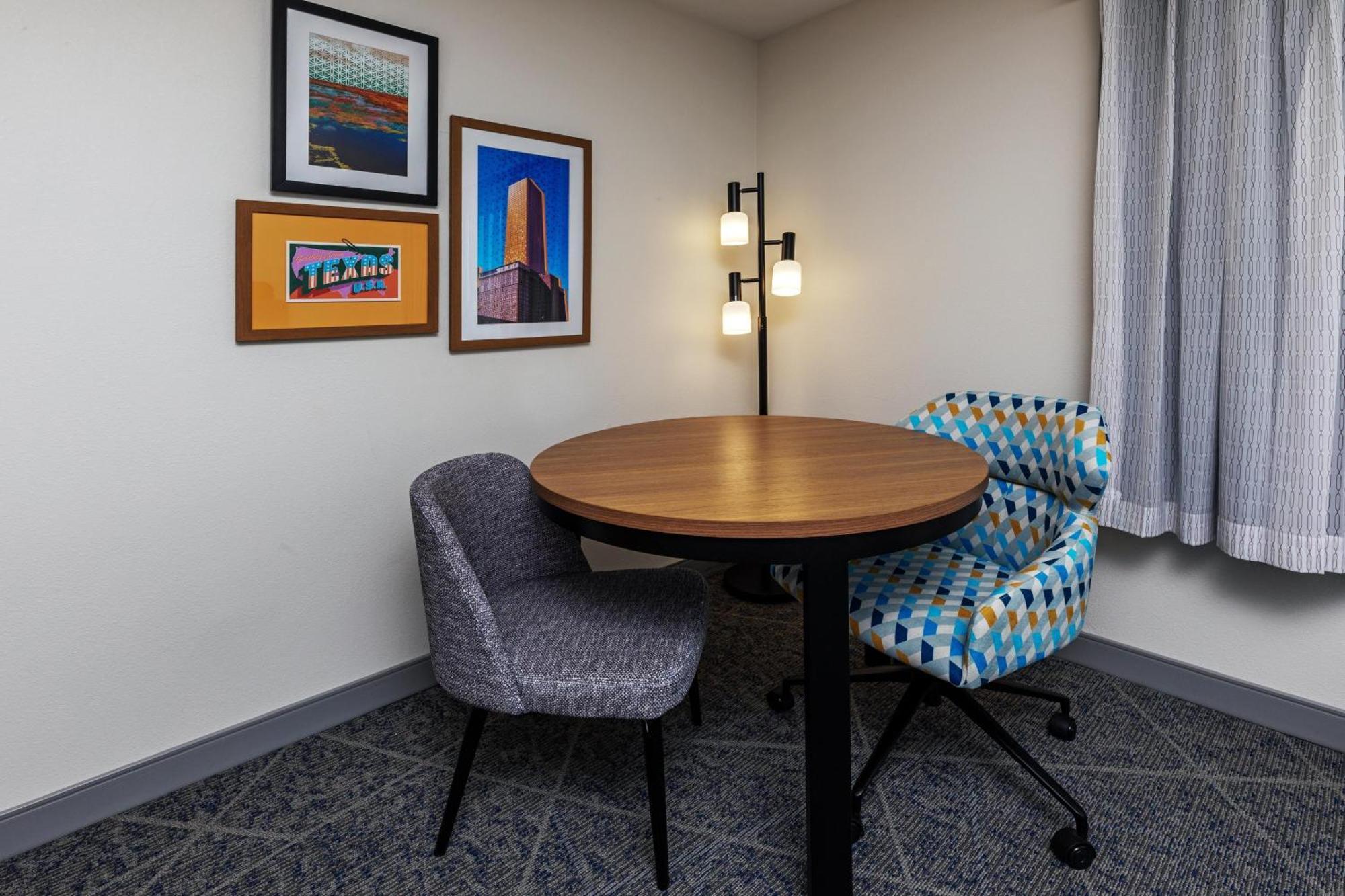 Queen Room with Two Queen Beds - Mobility and Hearing Access/Non-Smoking