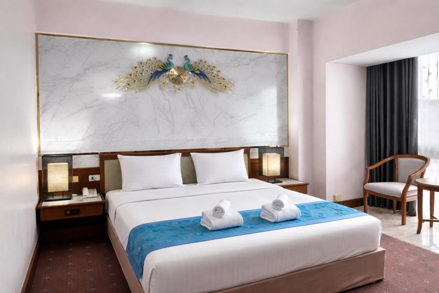 Deluxe Double or Twin Room