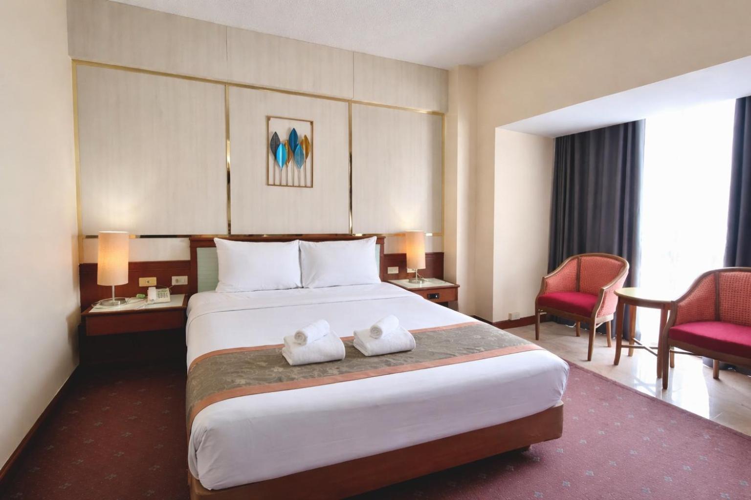 Deluxe Double or Twin Room