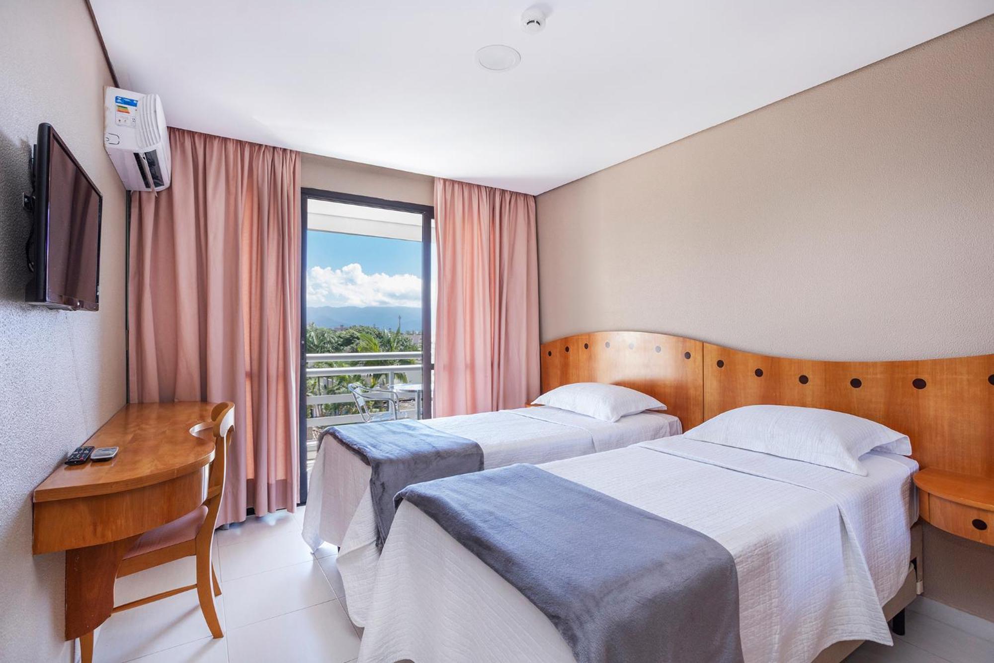 Quarto Deluxe com Cama de Casal ou 2 de Solteiro