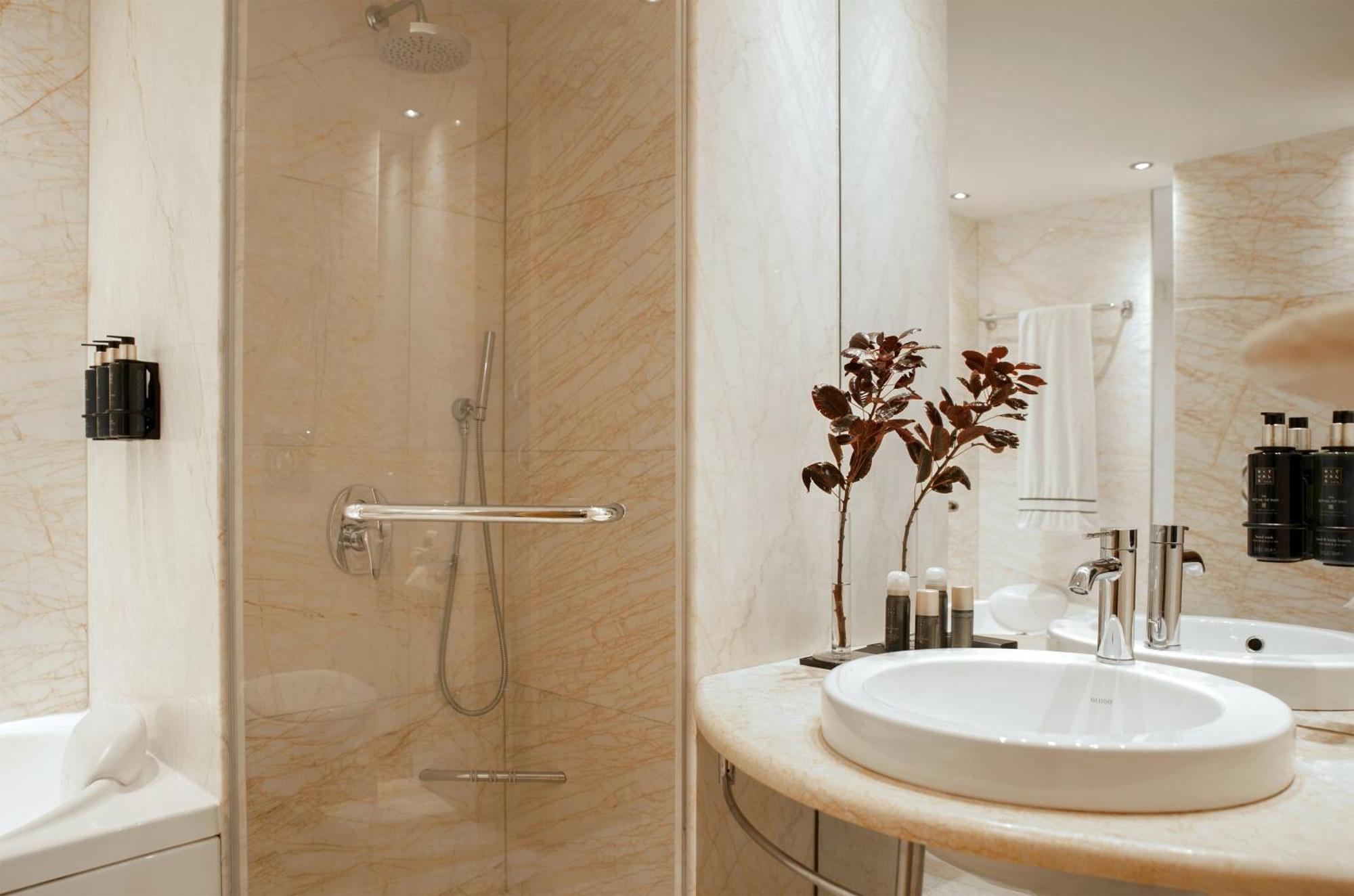 Executive Junior Suite,1765573163:JPEG