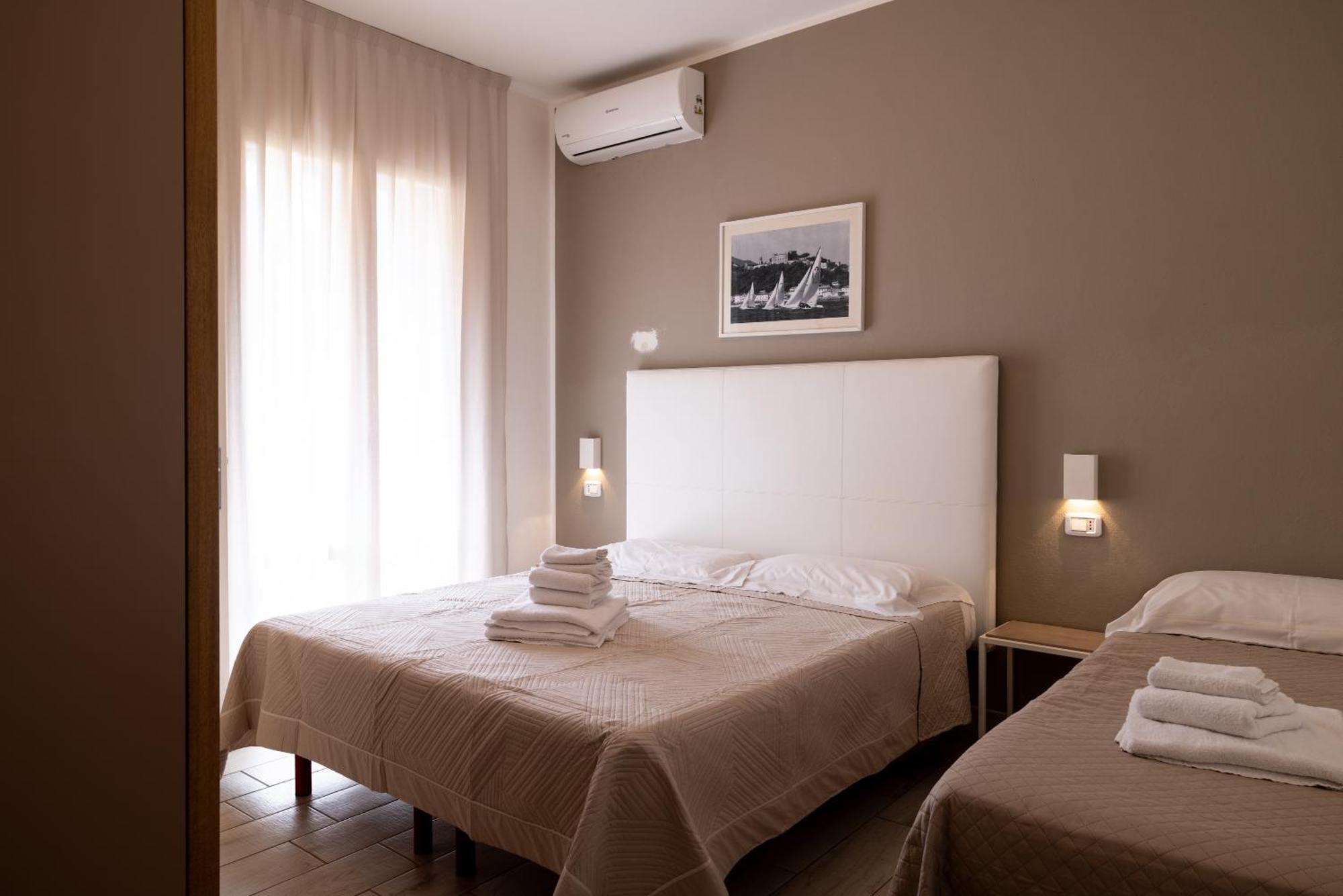 Triple Room,1765596237:JPEG