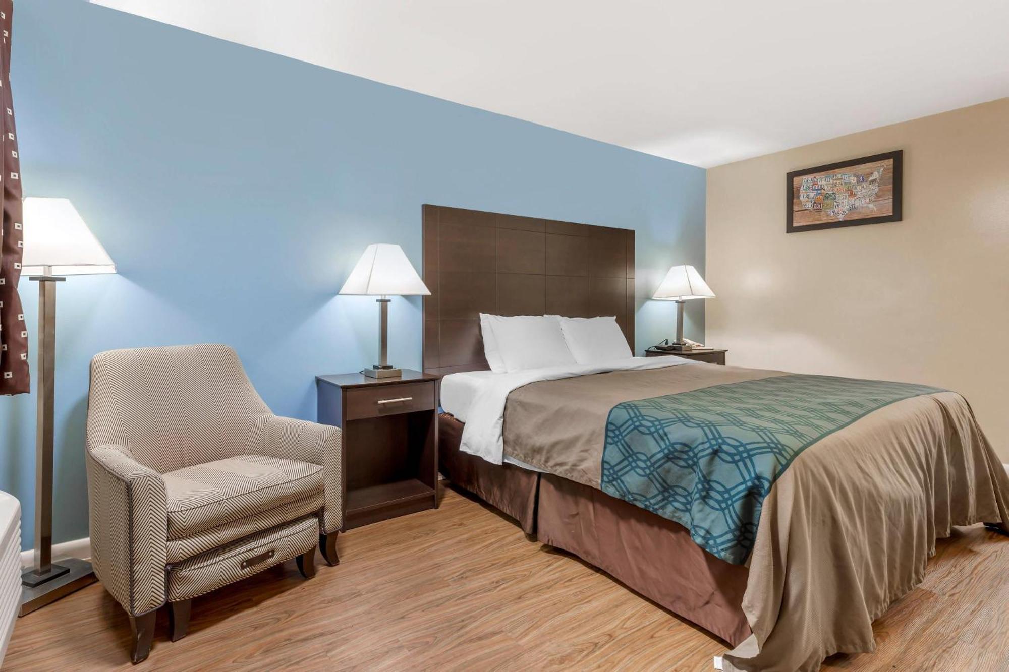 King Room - Accessible/Non-Smoking,1765759172:JPEG