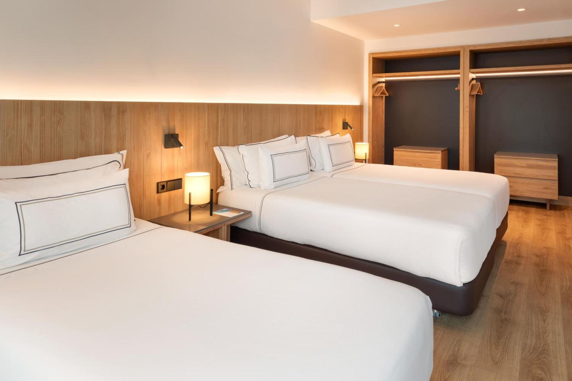 Triple Room,1765800325:JPEG