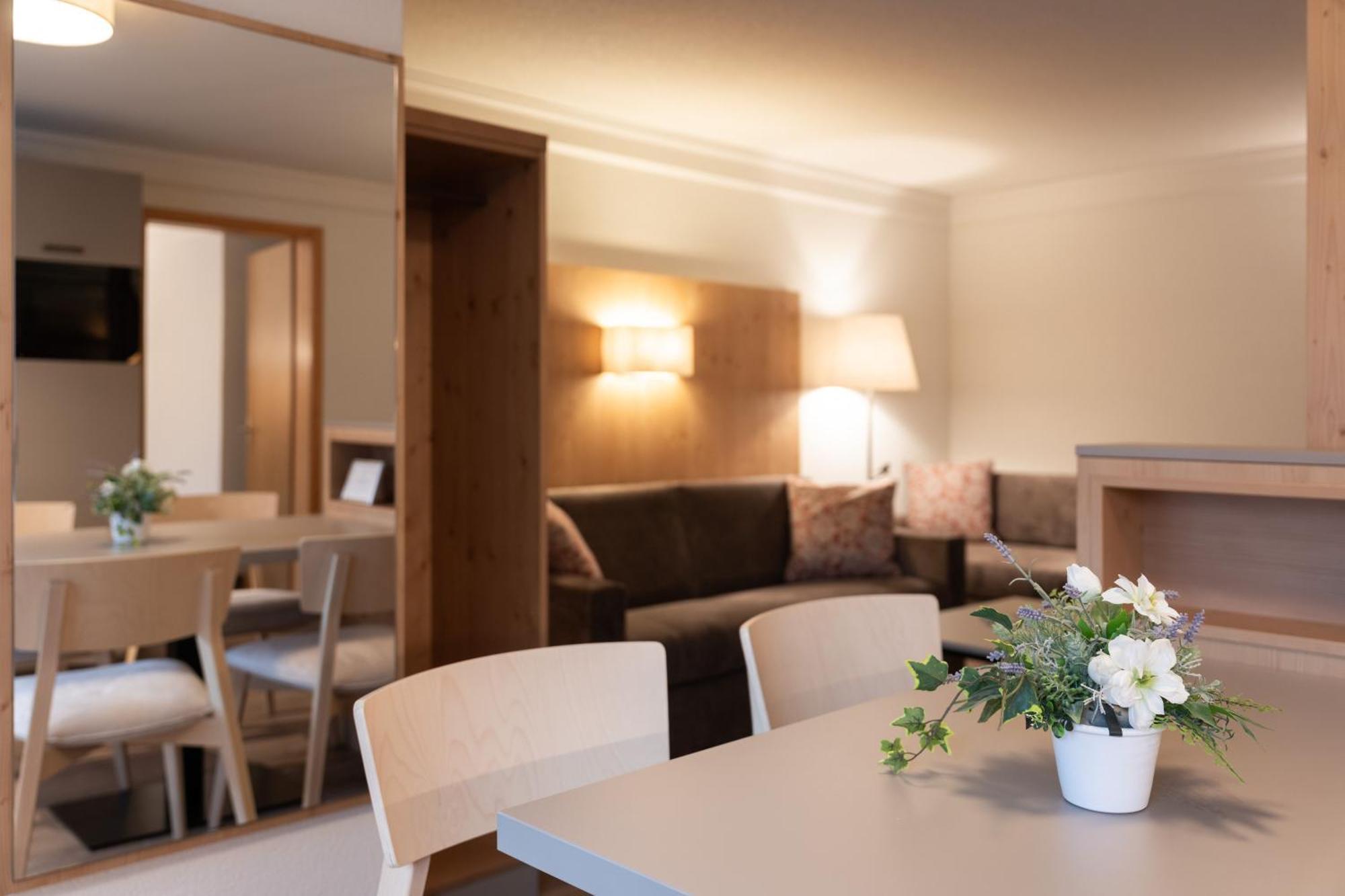 Apartment,1765805286:JPEG