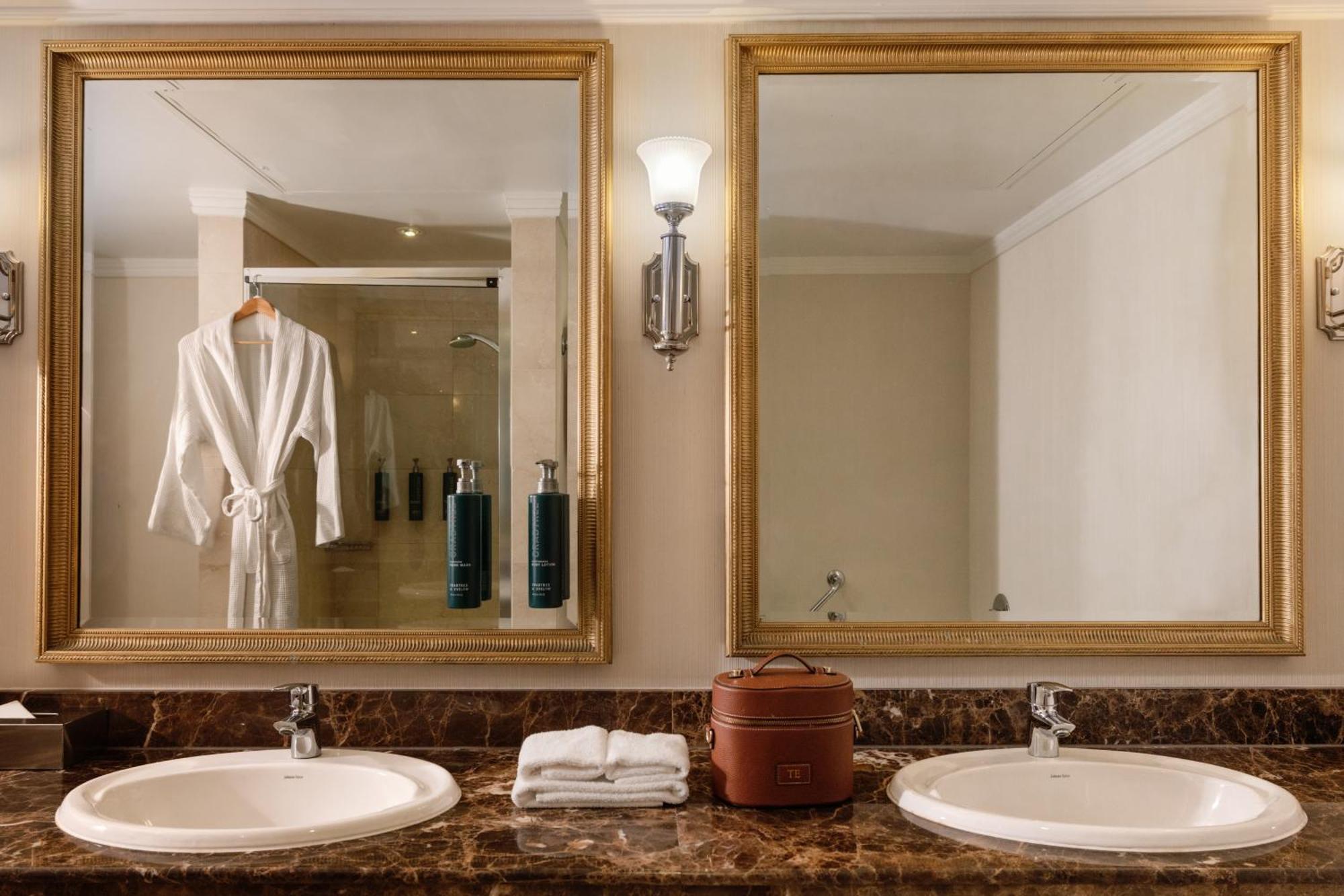 Executive King Room
