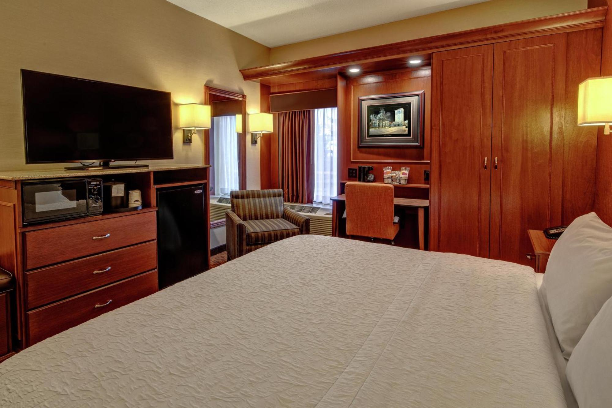 King Room - Mobility Access/Non-Smoking