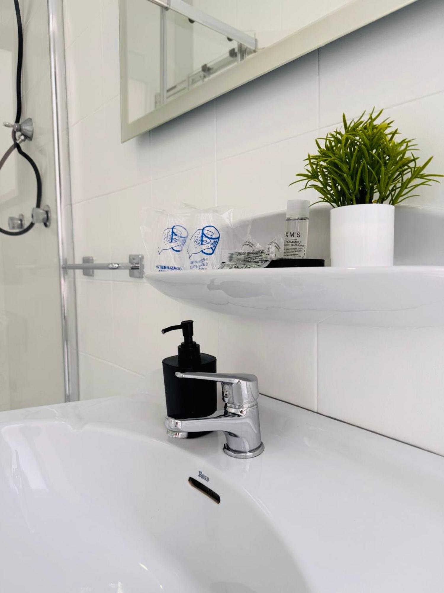 Chambre Simple avec Salle de Bains Privative