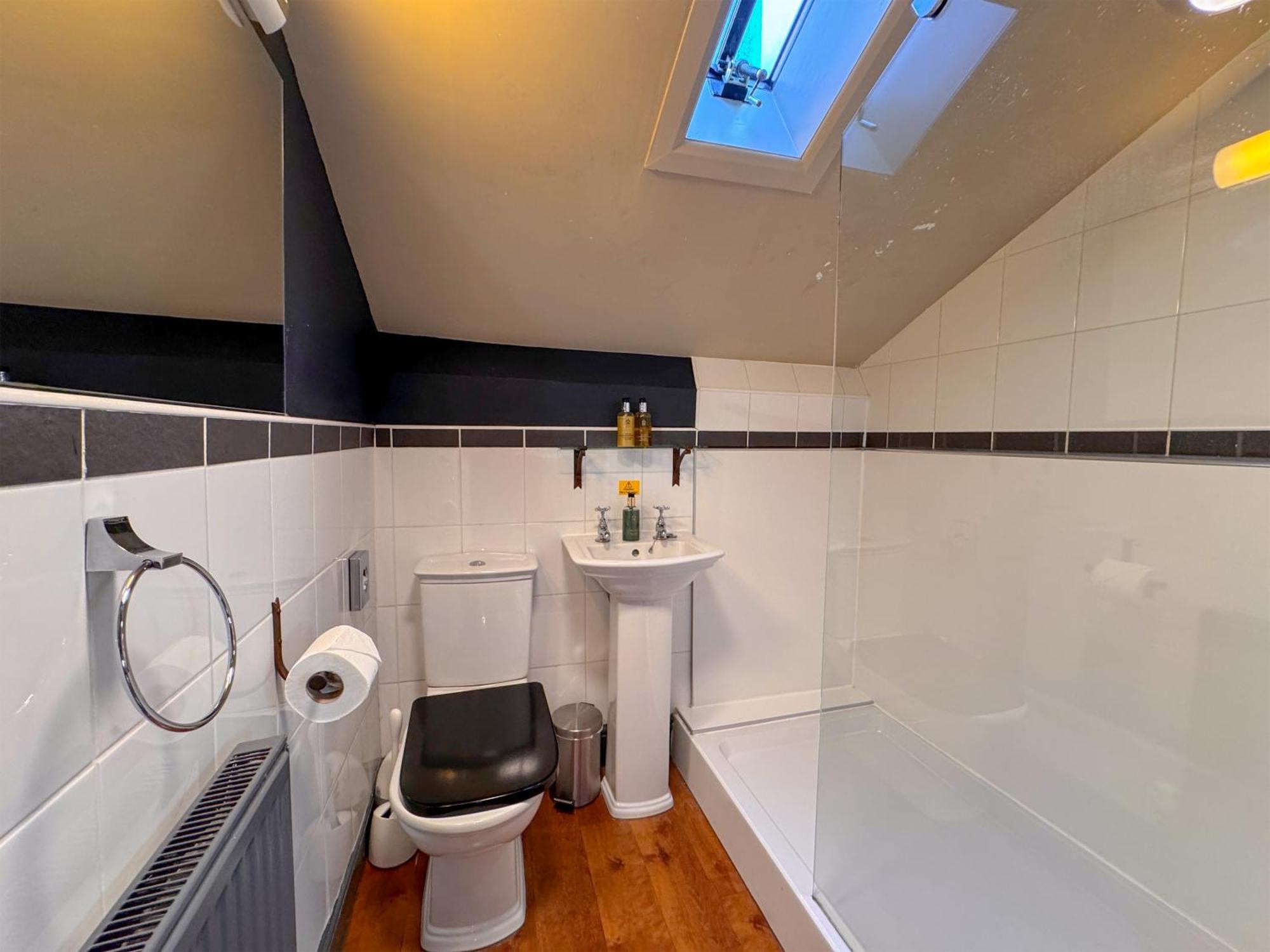 Deluxe Double Room,1766133993:JPEG