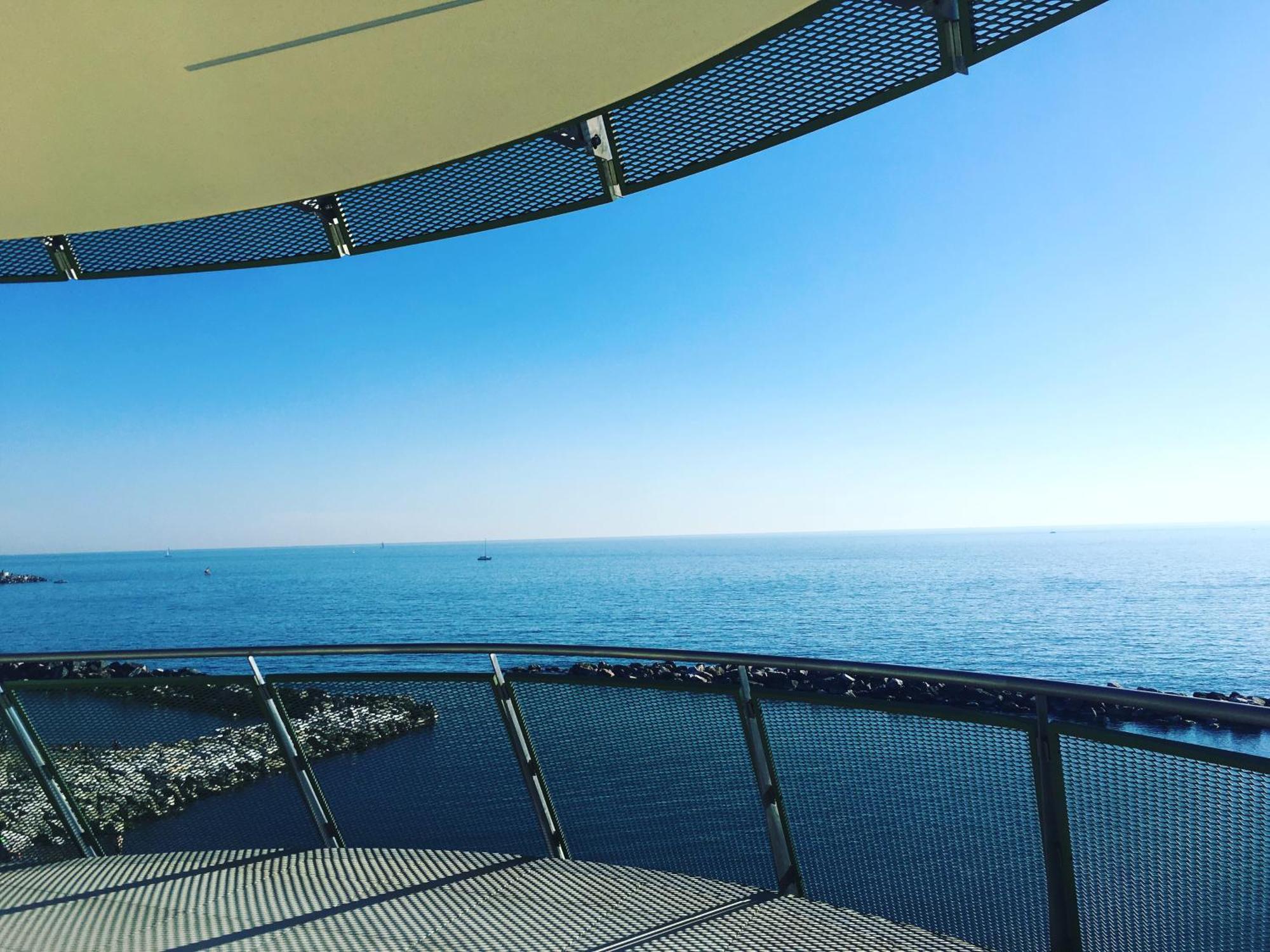 Appartamento con 2 Camere da Letto e Vista Mare