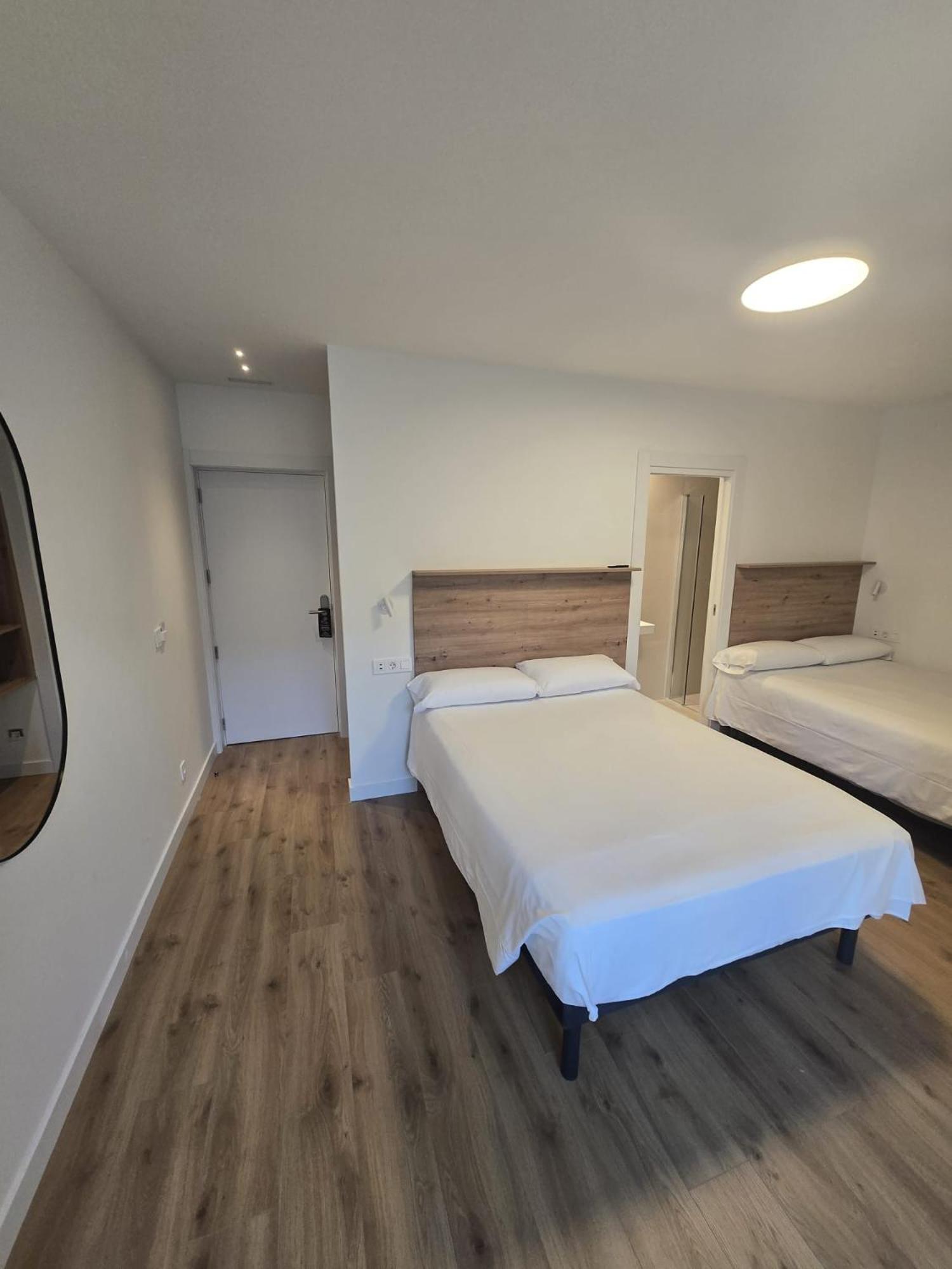 Chambre Familiale avec Salle de Bains Privative