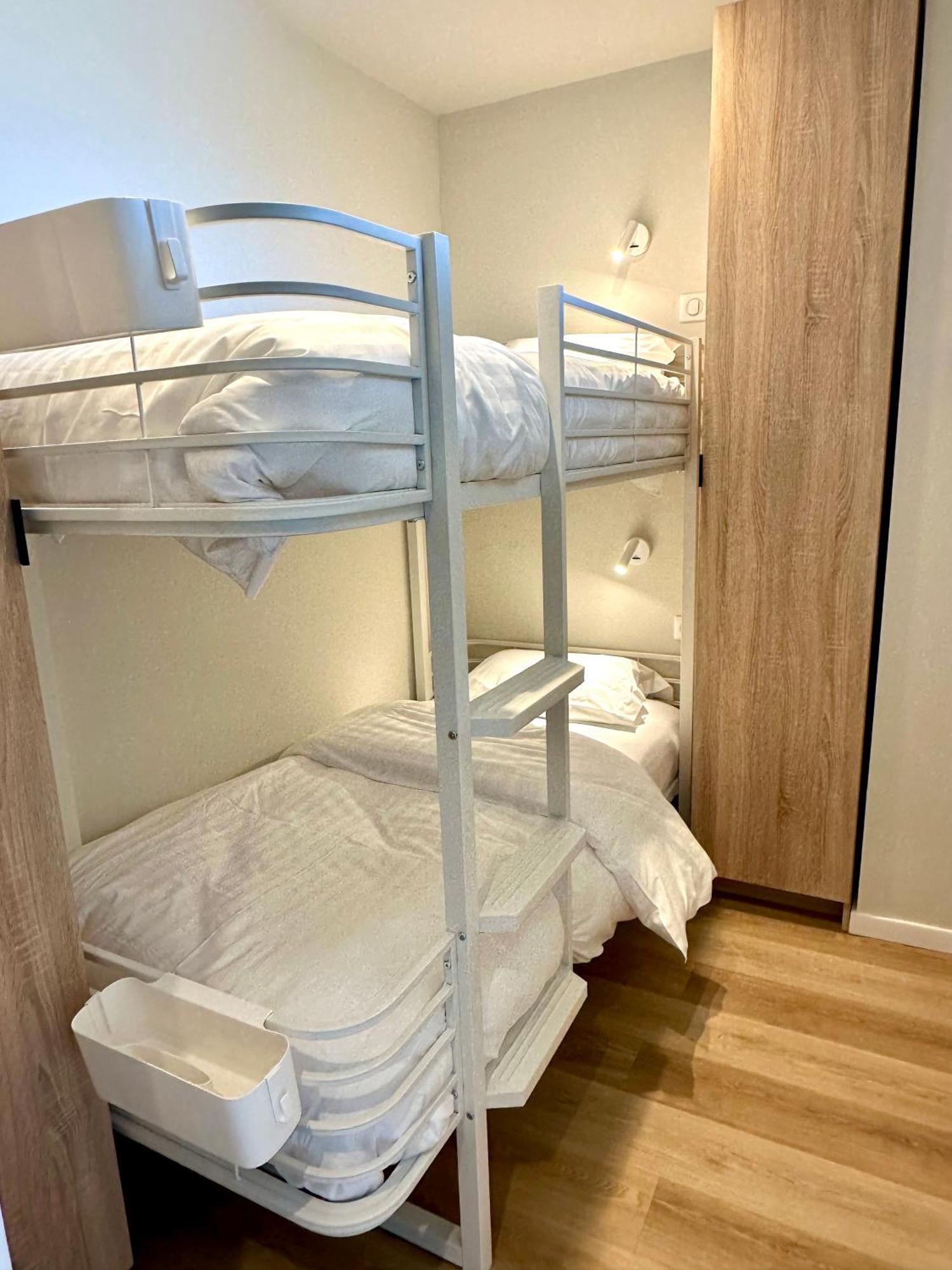 Apartment with One King Bed - Non-Smoking