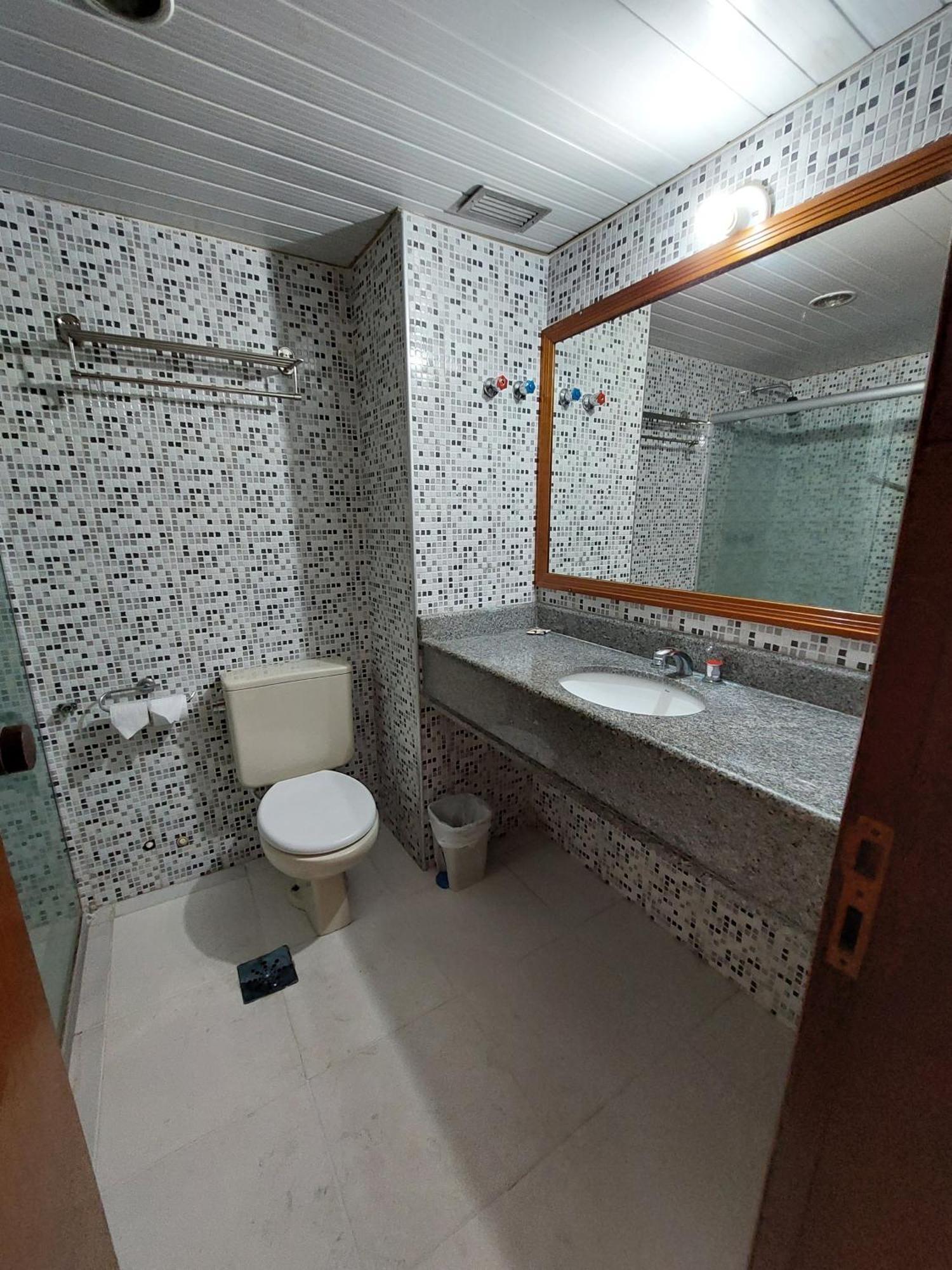 Quarto Quádruplo Standard