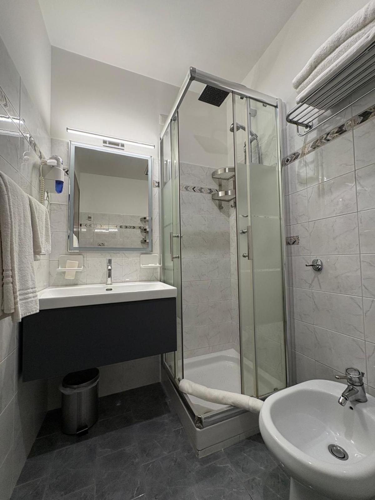 Standard Triple Room,1770521468:JPEG