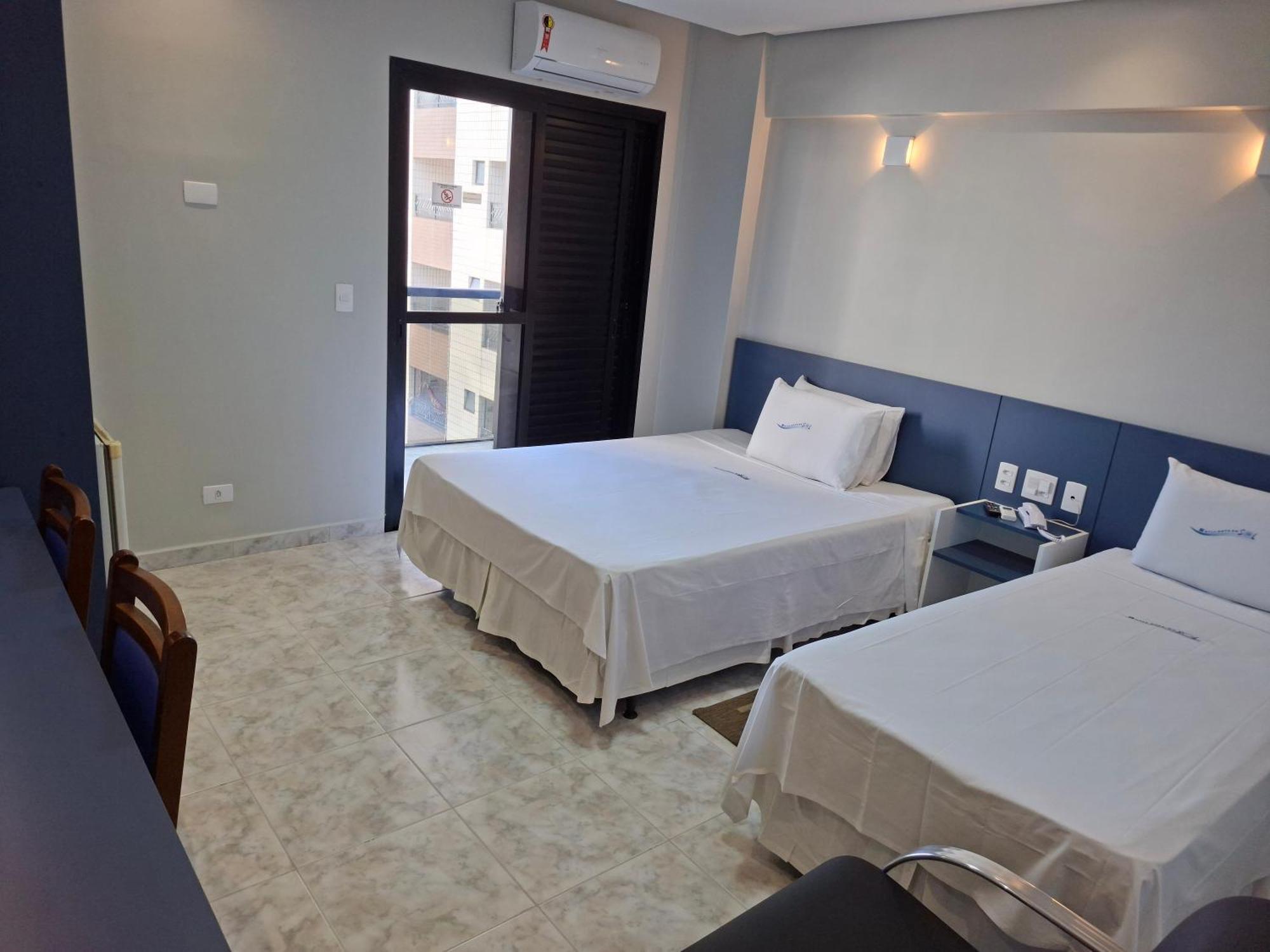 Quarto Duplo