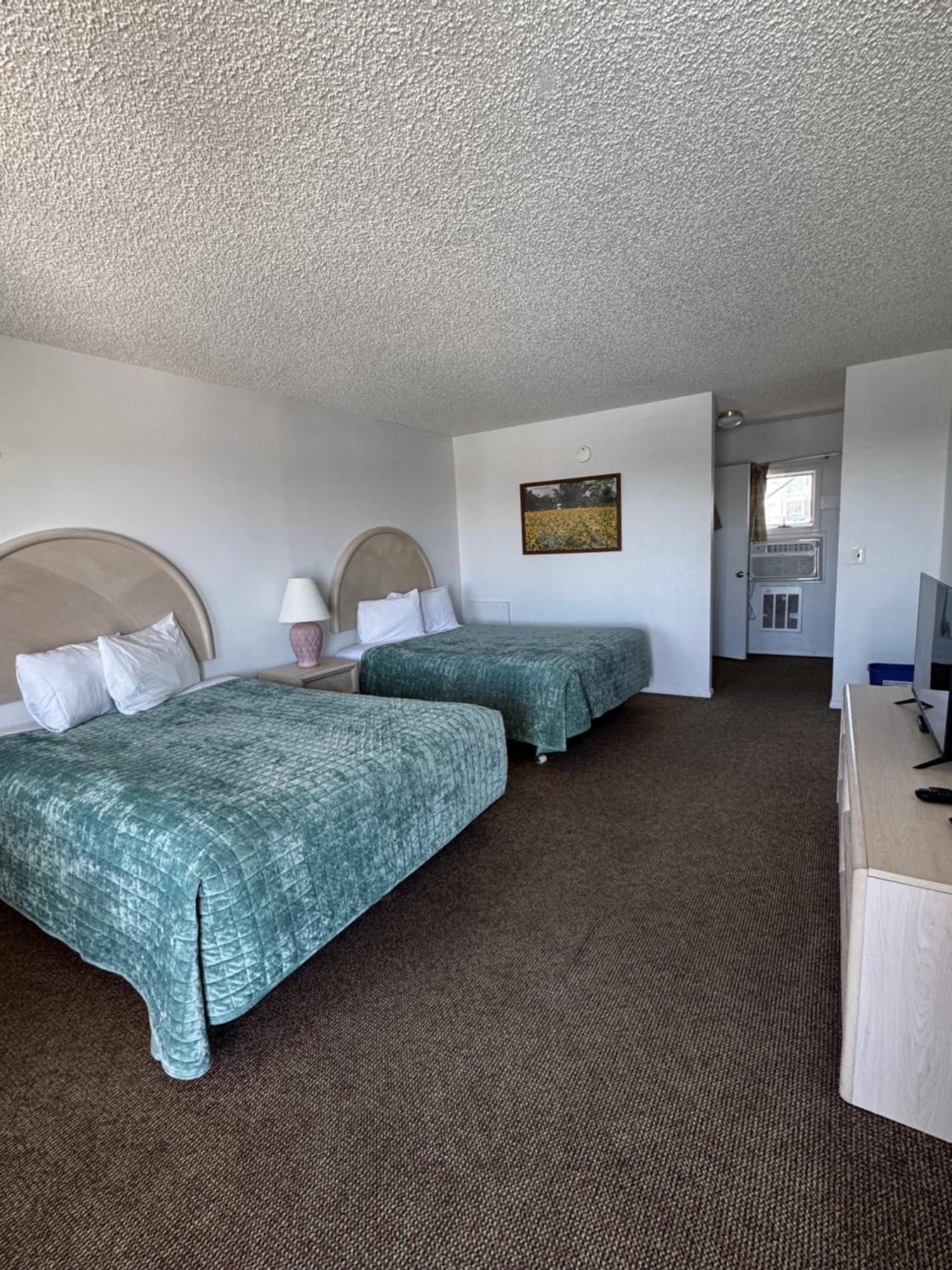 Queen Room with Two Queen Beds