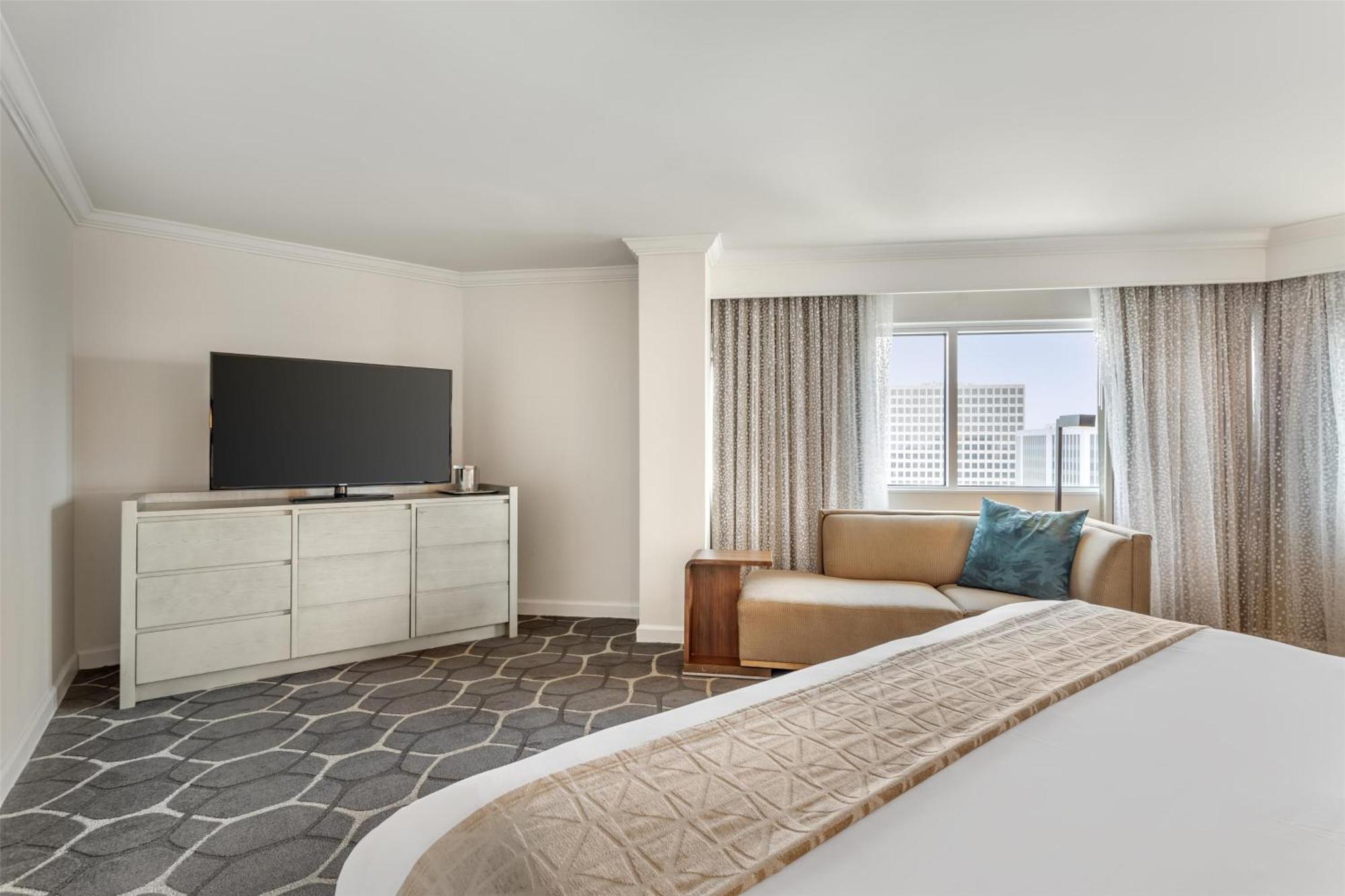 Preferred Corner King Room,1771739050:JPEG