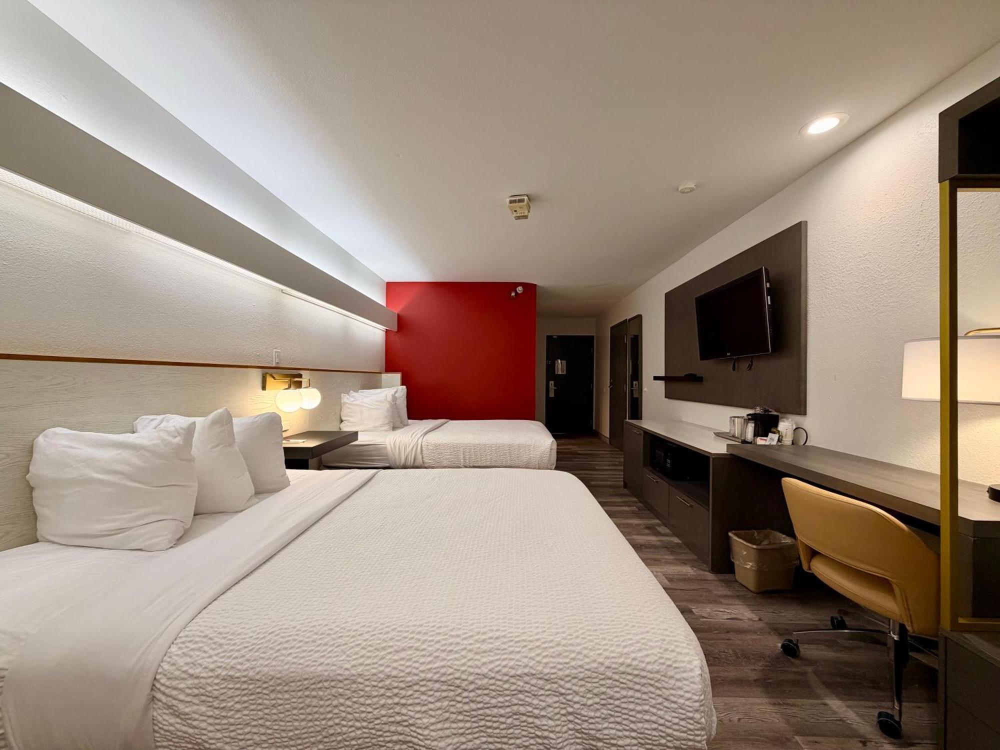 Queen Room with Two Queen Beds - Mobility Access/Non-Smoking