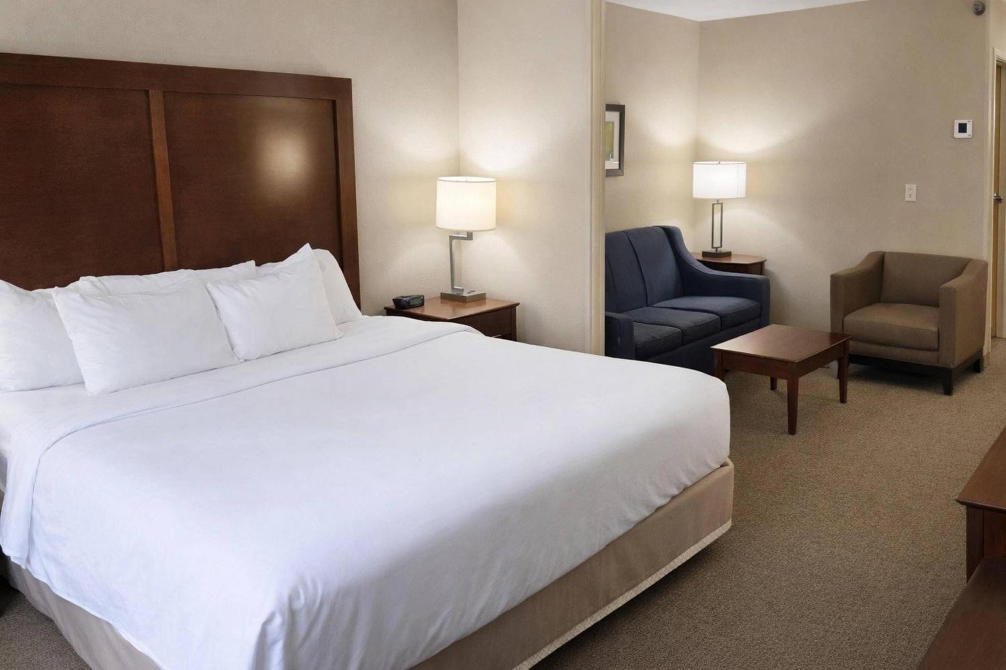Suite, King Bed, Non-Smoking