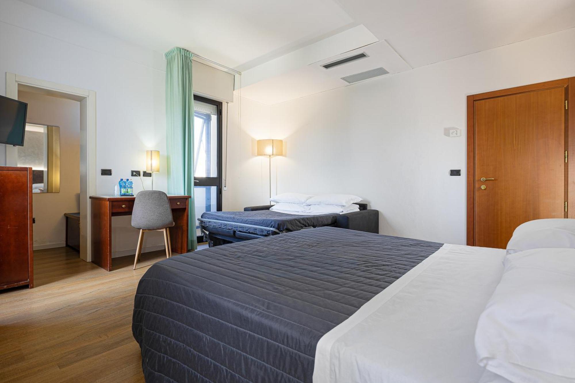 Deluxe King Room,1772477552:JPEG