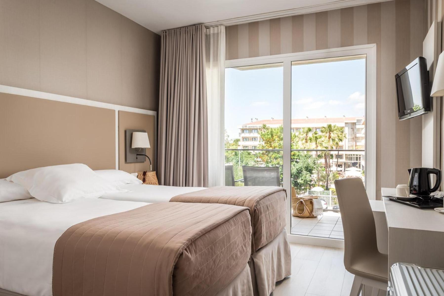 Habitación Doble Estándar con cama supletoria - 1 o 2 camas