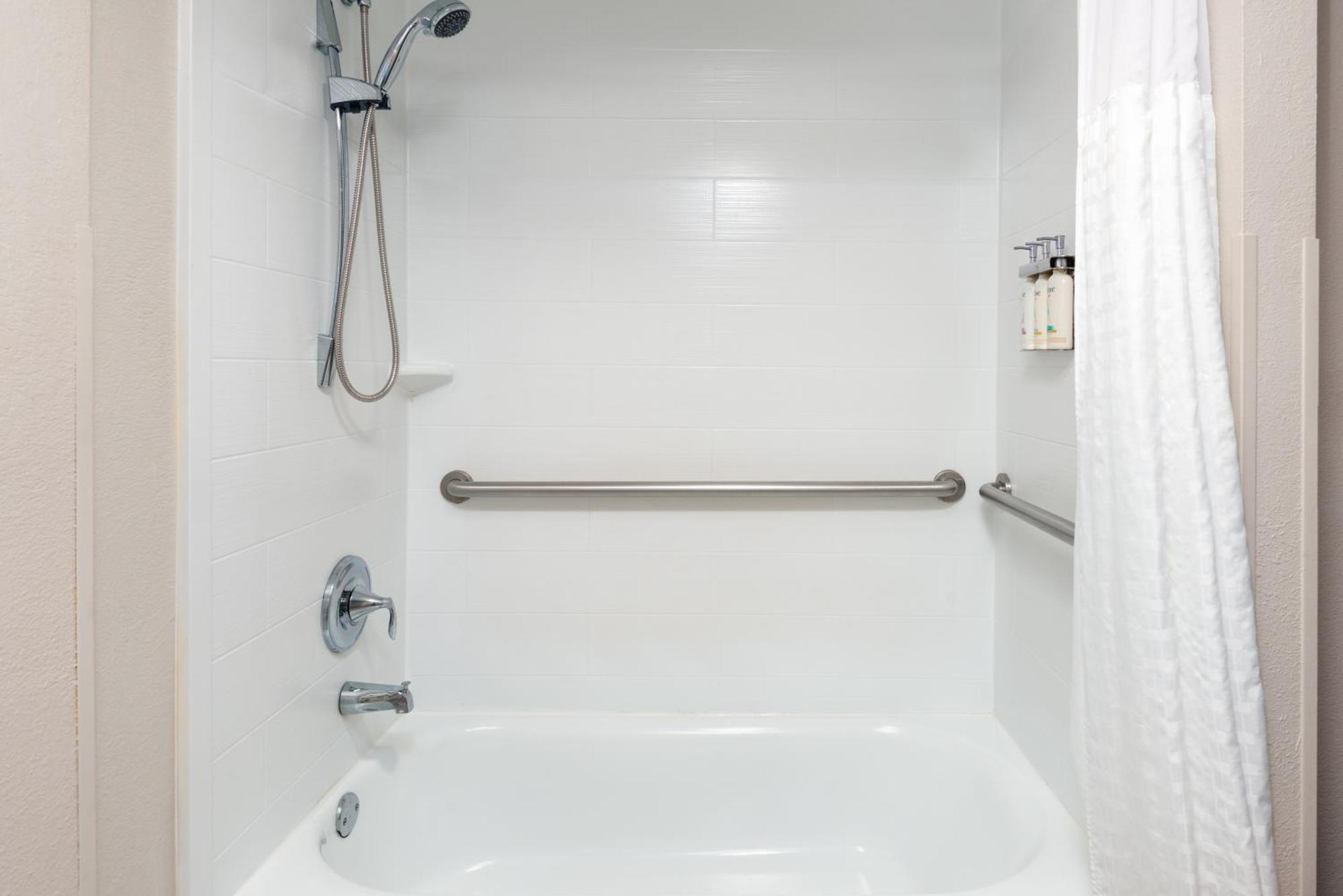 Standard King Room with Accessible Tub - Mobility Access
